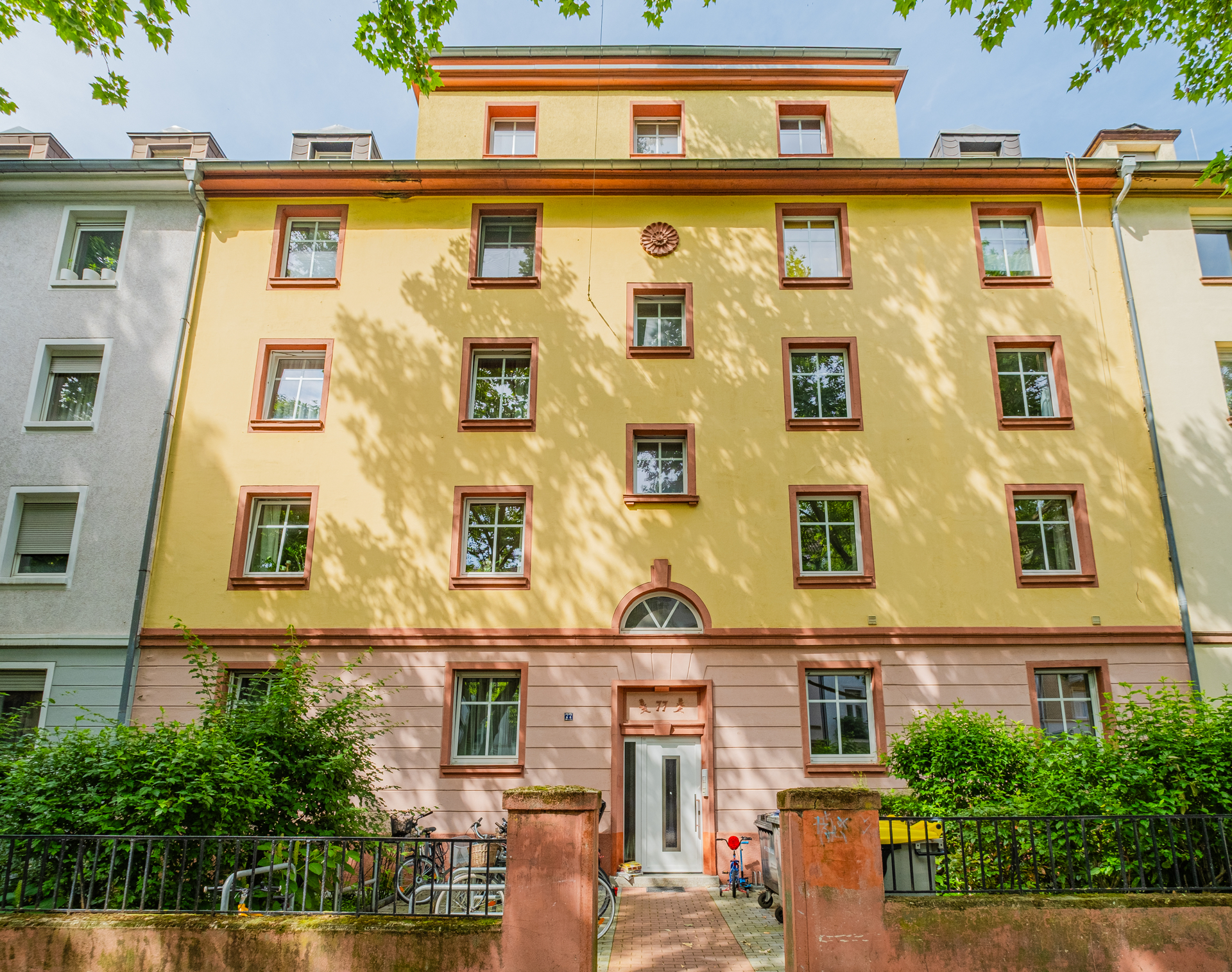 Immobilienangebot - Mannheim - Alle - Helle Dreizimmer-Dachgeschosswohnung in zentraler Lage –  Ideal für Altbauliebhaber
