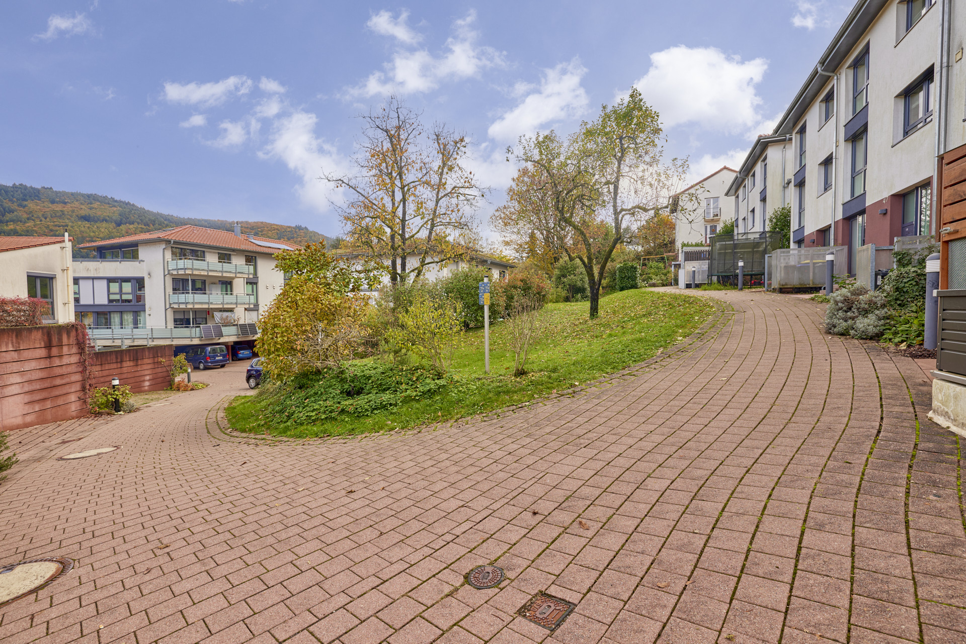 Immobilienangebot - Heidelberg - Alle - Modern & naturnah: großzügiges RMH mit viel Platz, Garten und Terrasse in Heidelberg-Schlierbach