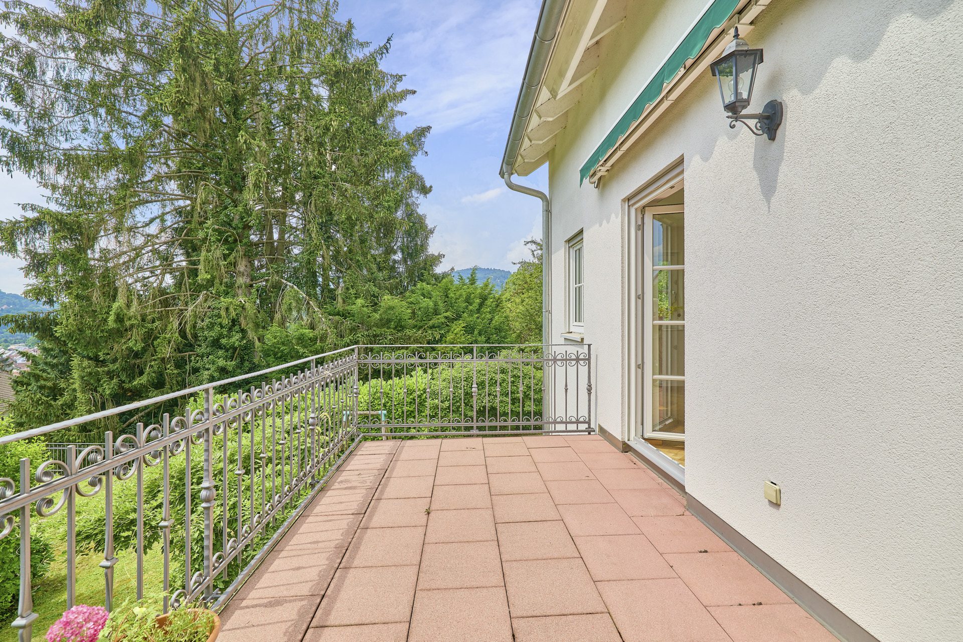 Immobilienangebot - Heidelberg - Alle - Großzügiges Einfamilienhaus mit unverbaubarem Neckarblick und ELW auf gepflegtem Gartengrundstück