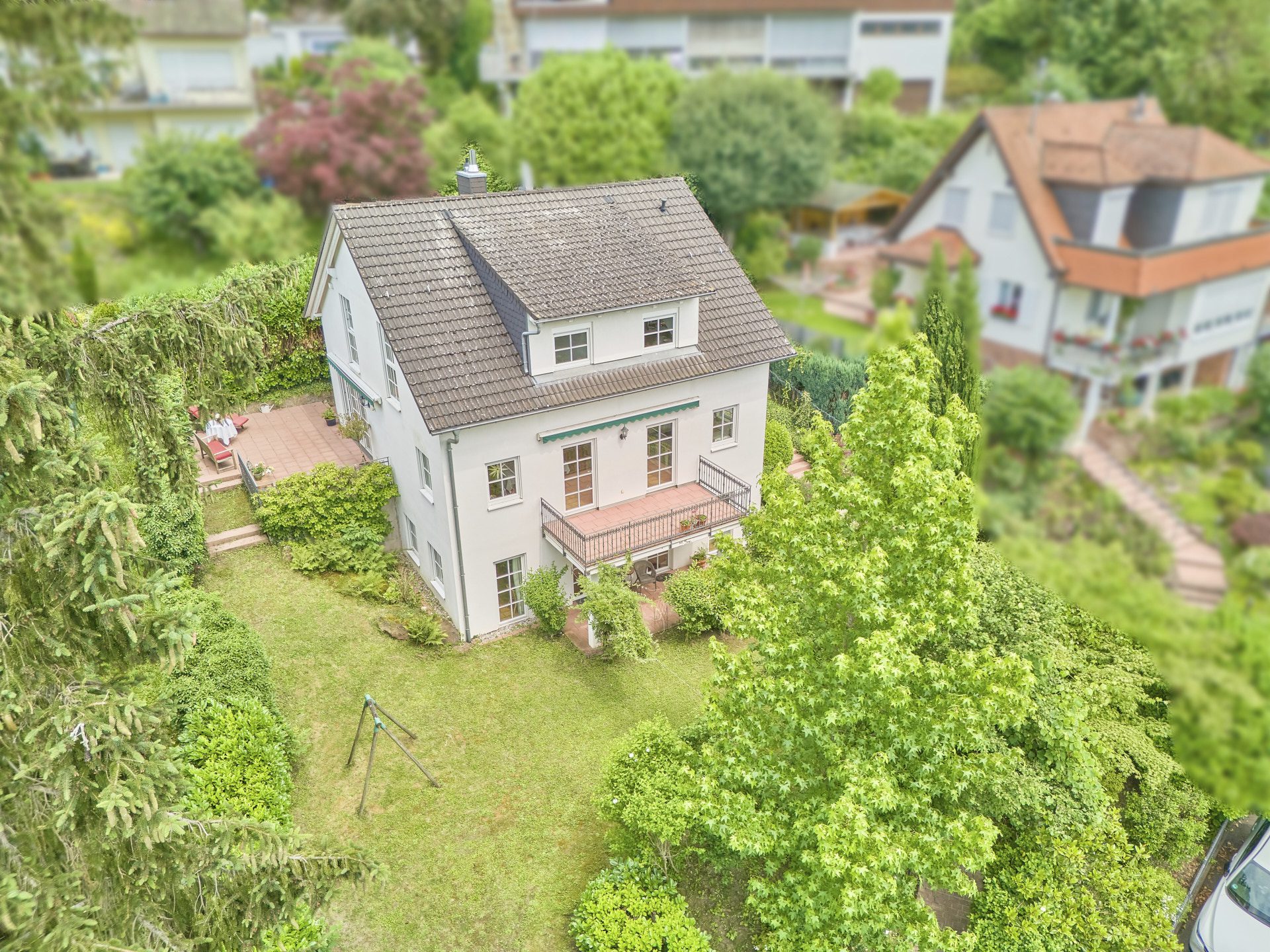Immobilienangebot - Heidelberg - Alle - Großzügiges Einfamilienhaus mit unverbaubarem Neckarblick und ELW auf gepflegtem Gartengrundstück