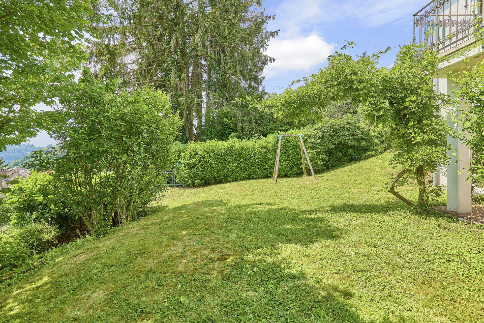 Immobilienangebot - Heidelberg - Alle - Großzügiges Einfamilienhaus mit unverbaubarem Neckarblick und ELW auf gepflegtem Gartengrundstück