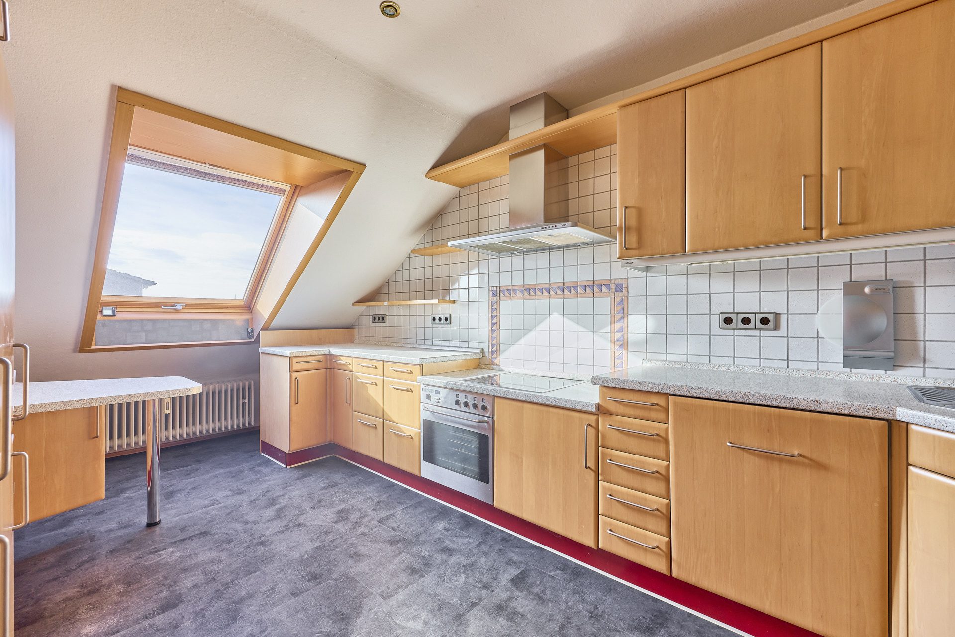 Immobilienangebot - Schriesheim - Alle - Freundliches 5-Familienhaus als sichere Kapitalanlage oder zur Selbstnutzung in Schriesheim
