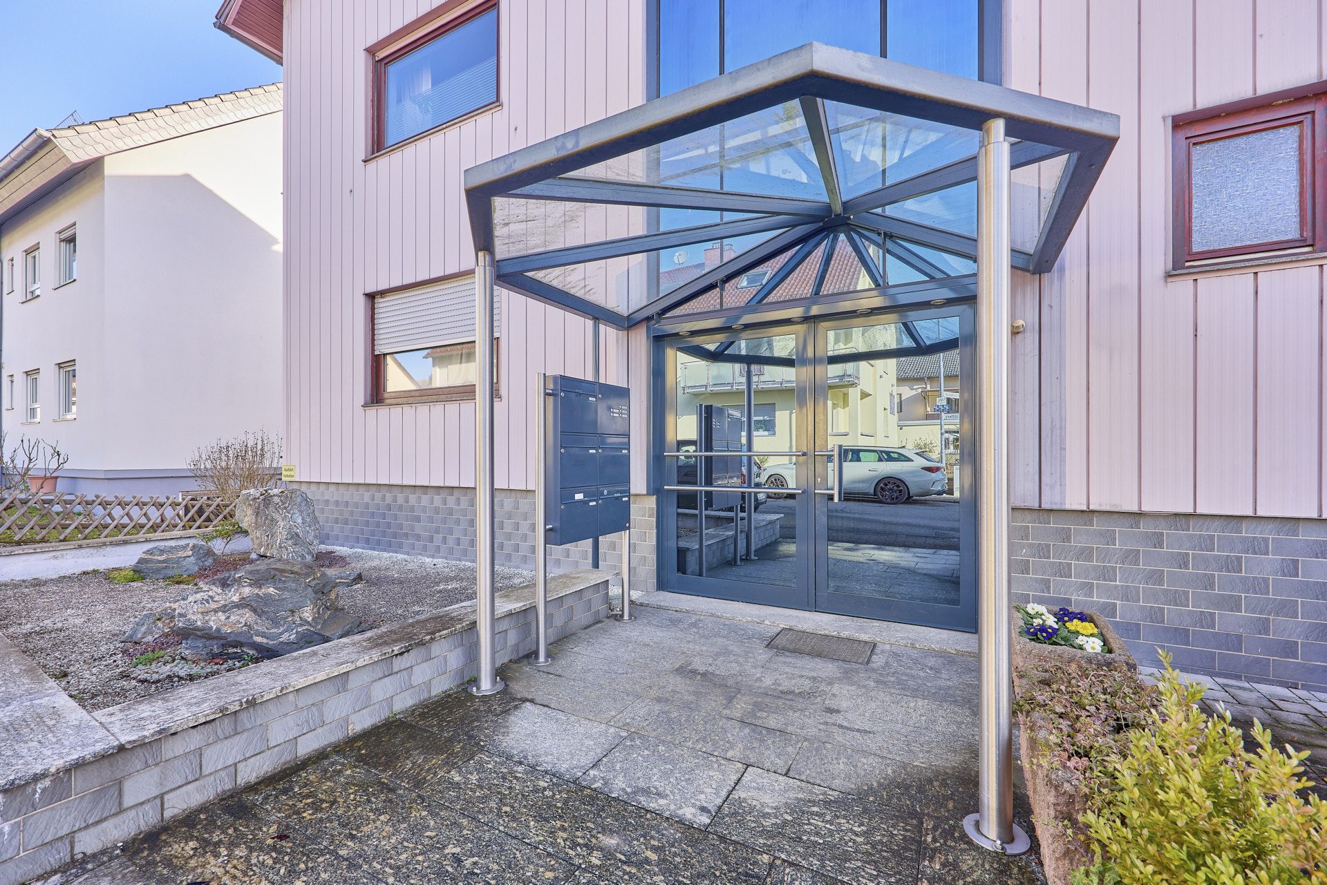 Immobilienangebot - Schriesheim - Alle - Freundliches 5-Familienhaus als sichere Kapitalanlage oder zur Selbstnutzung in Schriesheim