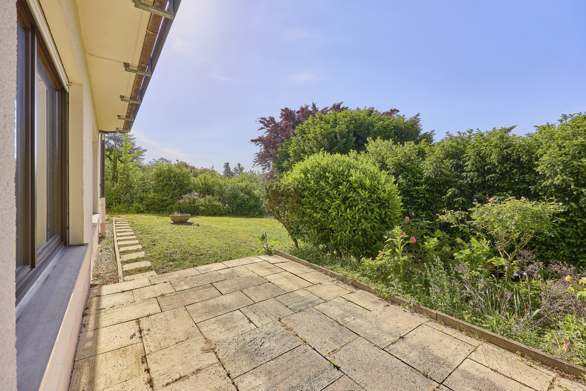 Immobilienangebot - Wiesloch - Alle - Lichtverwöhnte Wohnfreiheit: Großzügiges Einfamilienhaus mit ELW und privatem Garten in Bestlage