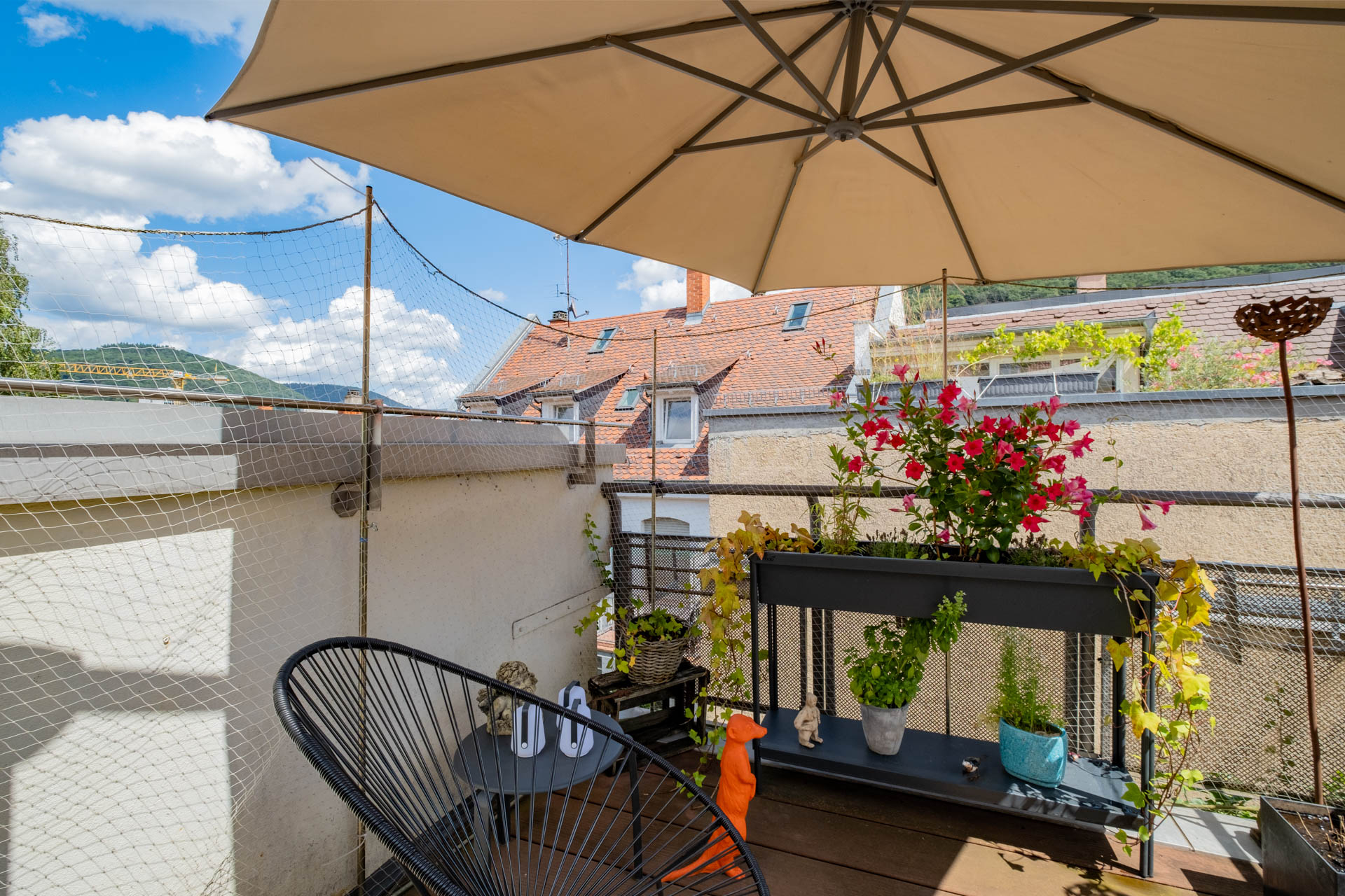 Immobilienangebot - Heidelberg - Alle - Wohnen über den Dächern der Weststadt: Maisonette mit Dachterrasse und Galerie in Kulturdenkmal