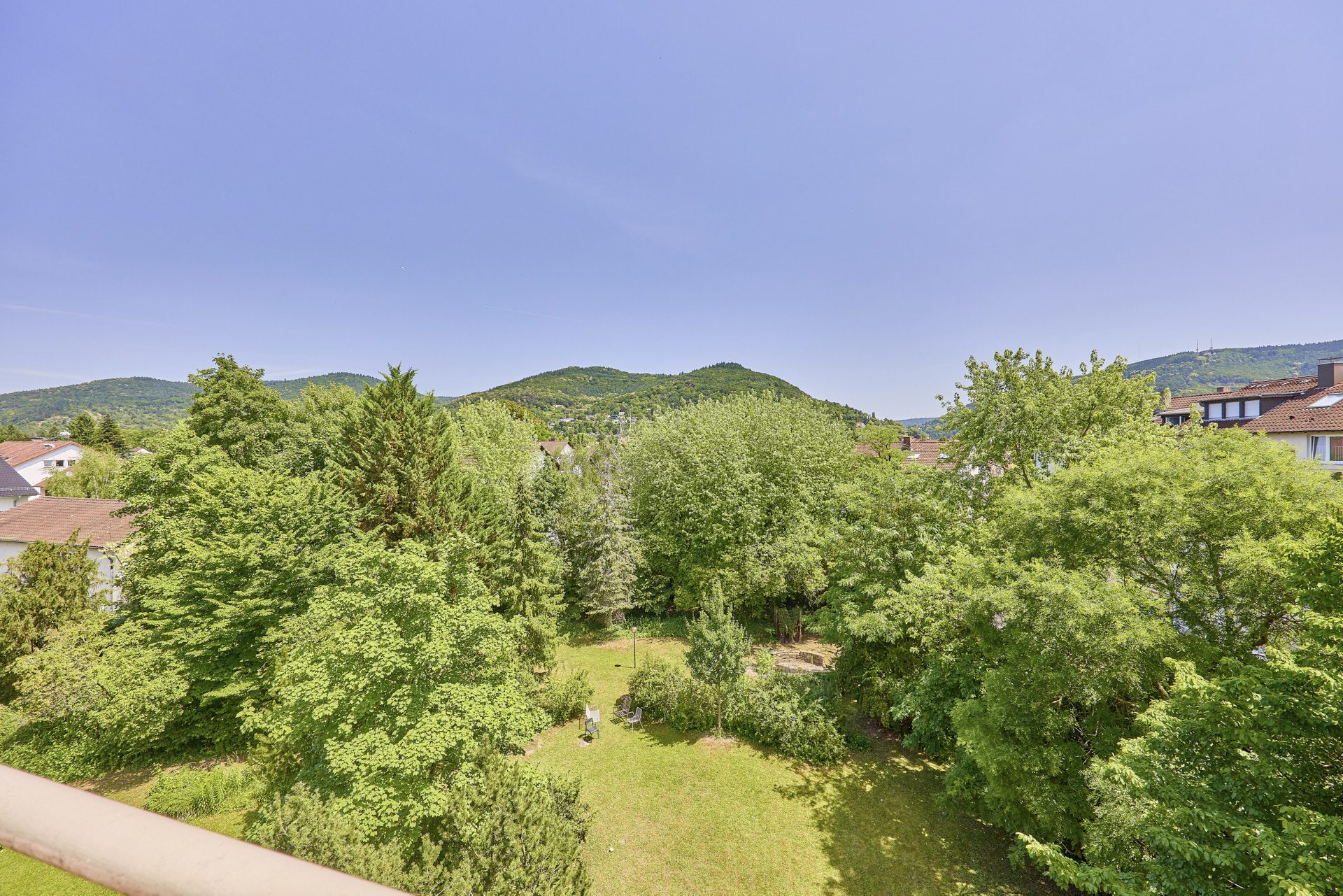Immobilienangebot - Heidelberg - Alle - Rarität in Neuenheim: Barrierefreie 4,5-Zimmer-Penthousewohnung mit TG-Stellplatz und Fahrstuhl
