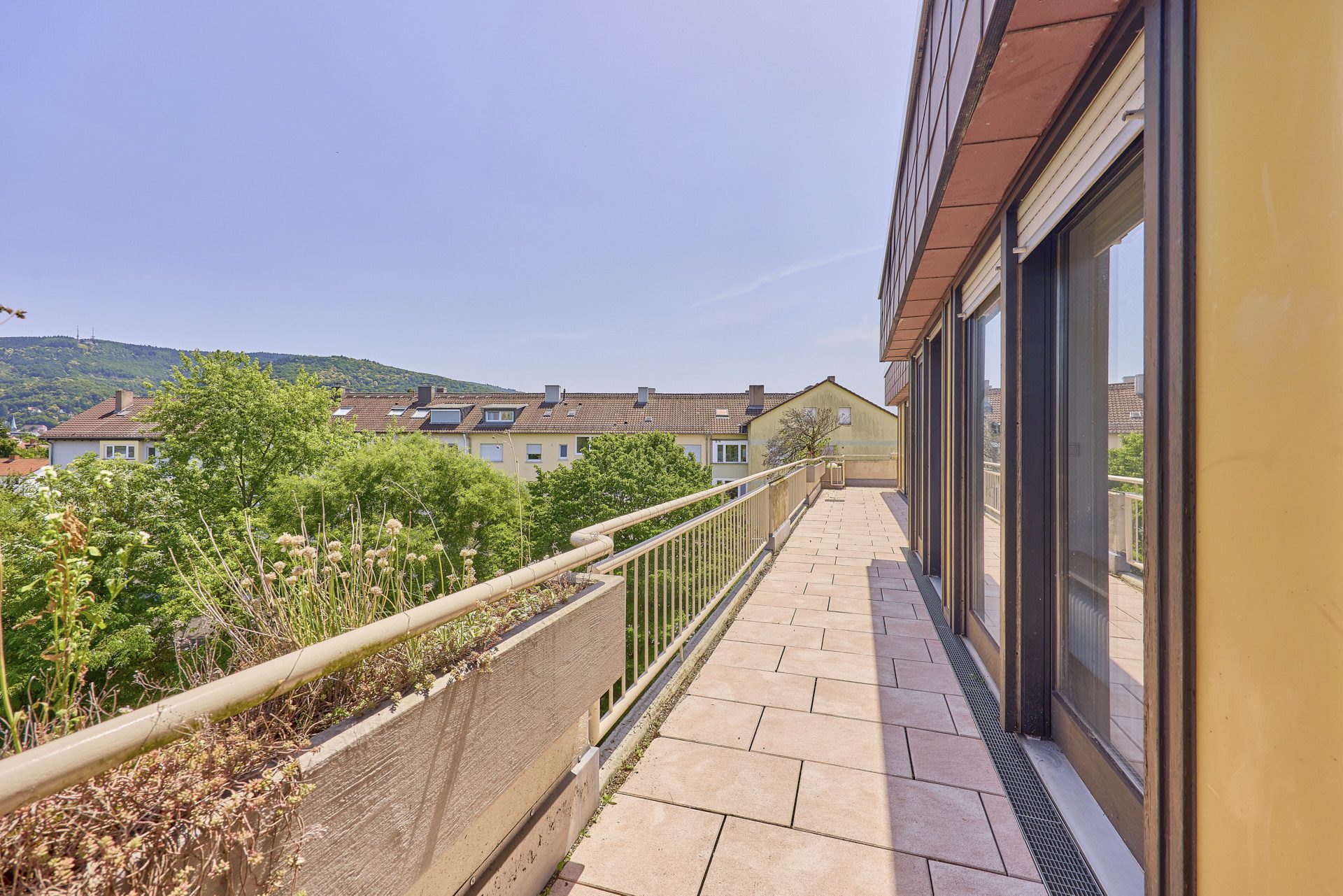 Immobilienangebot - Heidelberg - Alle - Rarität in Neuenheim: Barrierefreie 4,5-Zimmer-Penthousewohnung mit TG-Stellplatz und Fahrstuhl