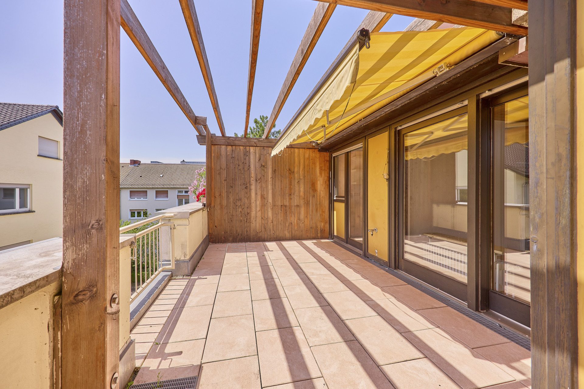 Immobilienangebot - Heidelberg - Alle - Rarität in Neuenheim: Barrierefreie 4,5-Zimmer-Penthousewohnung mit TG-Stellplatz und Fahrstuhl