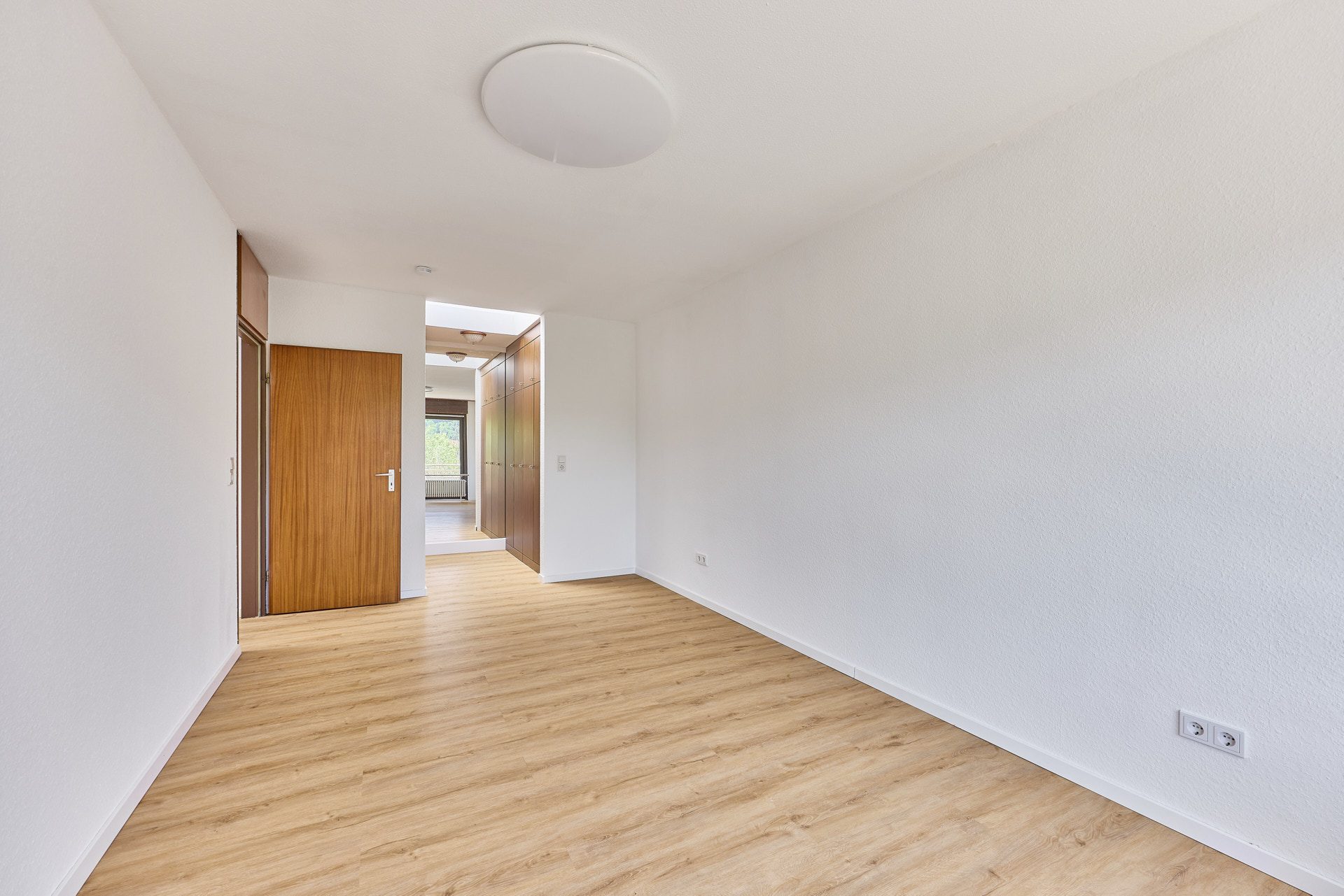 Immobilienangebot - Heidelberg - Alle - Rarität in Neuenheim: Barrierefreie 4,5-Zimmer-Penthousewohnung mit TG-Stellplatz und Fahrstuhl