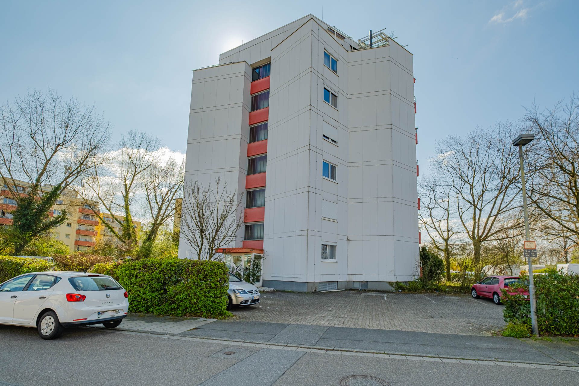Immobilienangebot - Heidelberg - Alle - HD-Wieblingen: Sonnenverwöhnte 2-Zimmer-Wohnung im 5.OG mit Fahrstuhl und Stellplatz
