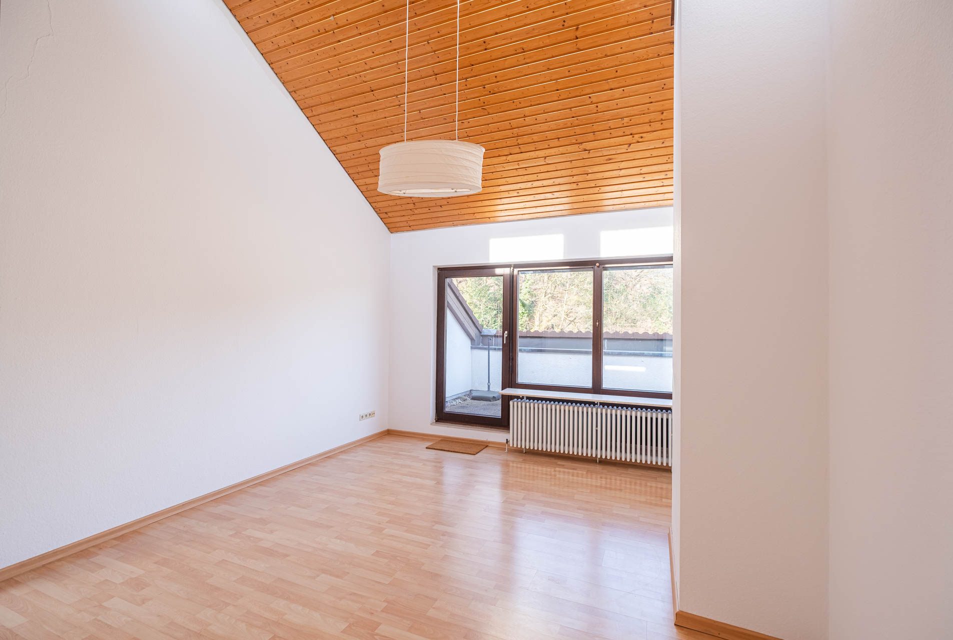 Immobilienangebot - Heidelberg - Alle - HD-Schlierbach: Charmante 2,5 Zimmer-Atelierwohnung im 
DG mit Galerie, Terrasse und Neckarblick
