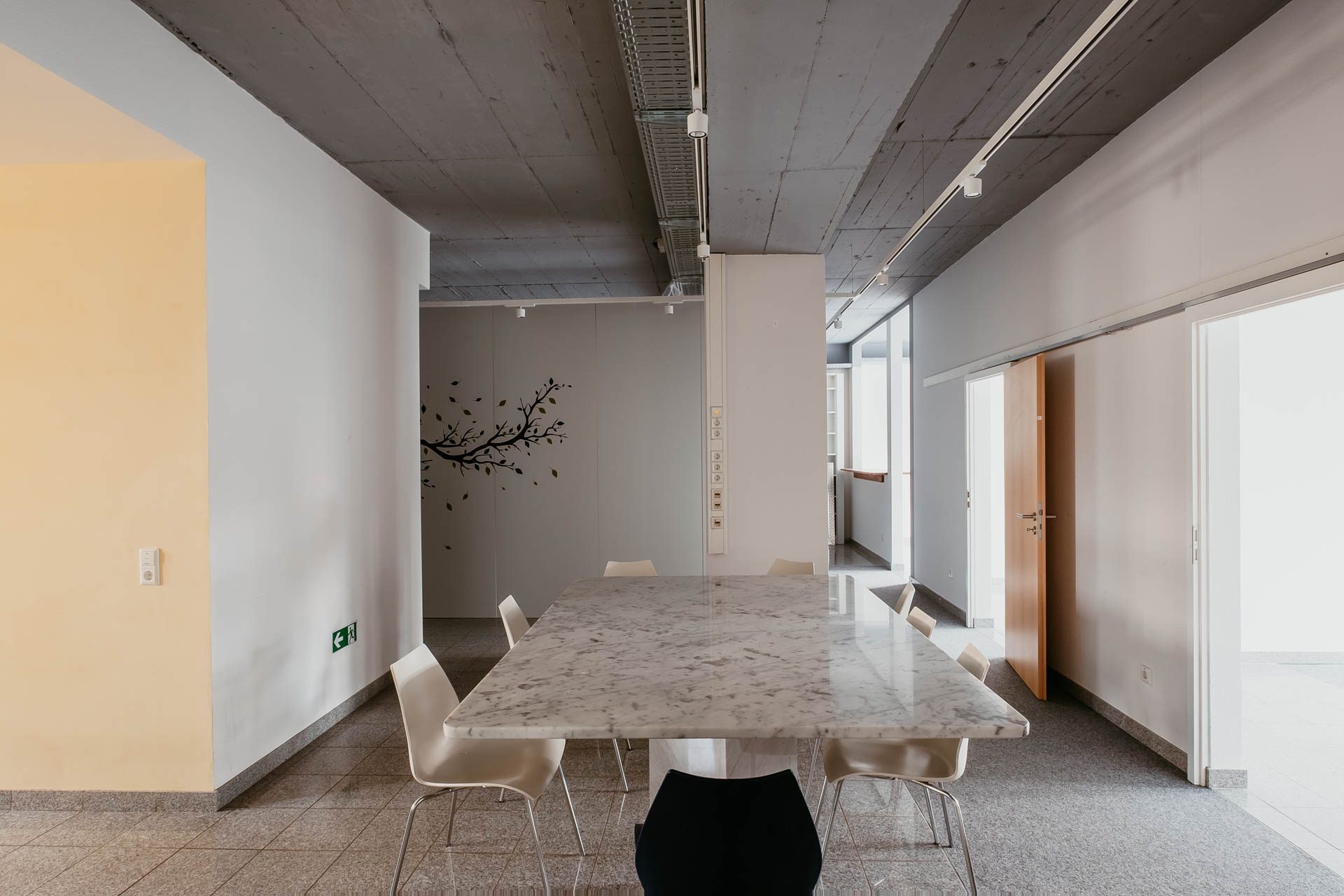 Immobilienangebot - Heidelberg - Alle - Attraktive Bürofläche im Herzen Heidelbergs – ideal für kompakte Teams