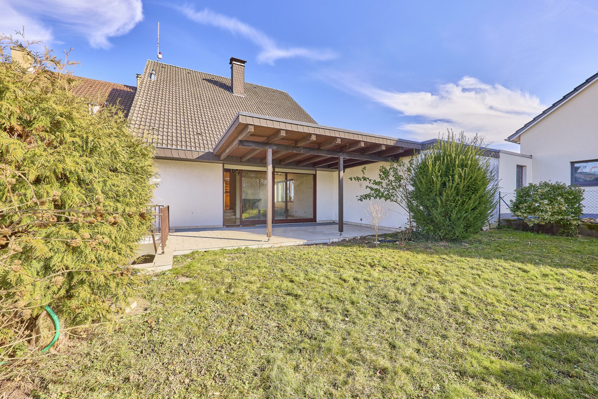 Immobilienangebot - Heidelberg - Alle - Perfekt für die ganze Familie: großzügiges Einfamilienhaus mit ELW, Garten und vielen Extras