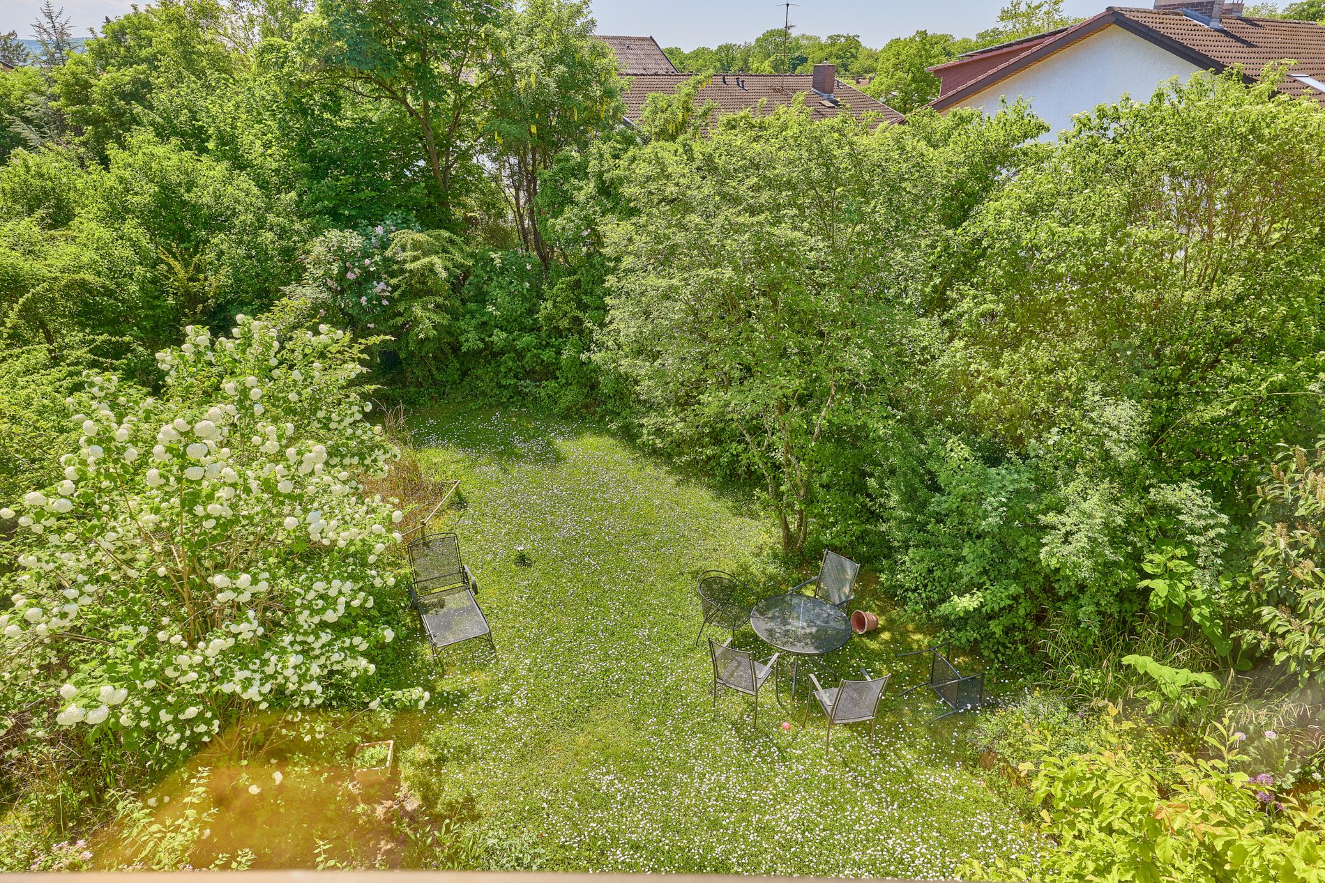 Immobilienangebot - Wiesloch - Alle - Lichtdurchflutet & viel Platz: Großzügiges Einfamilienhaus mit wunderbarem Naturgarten in Wiesloch