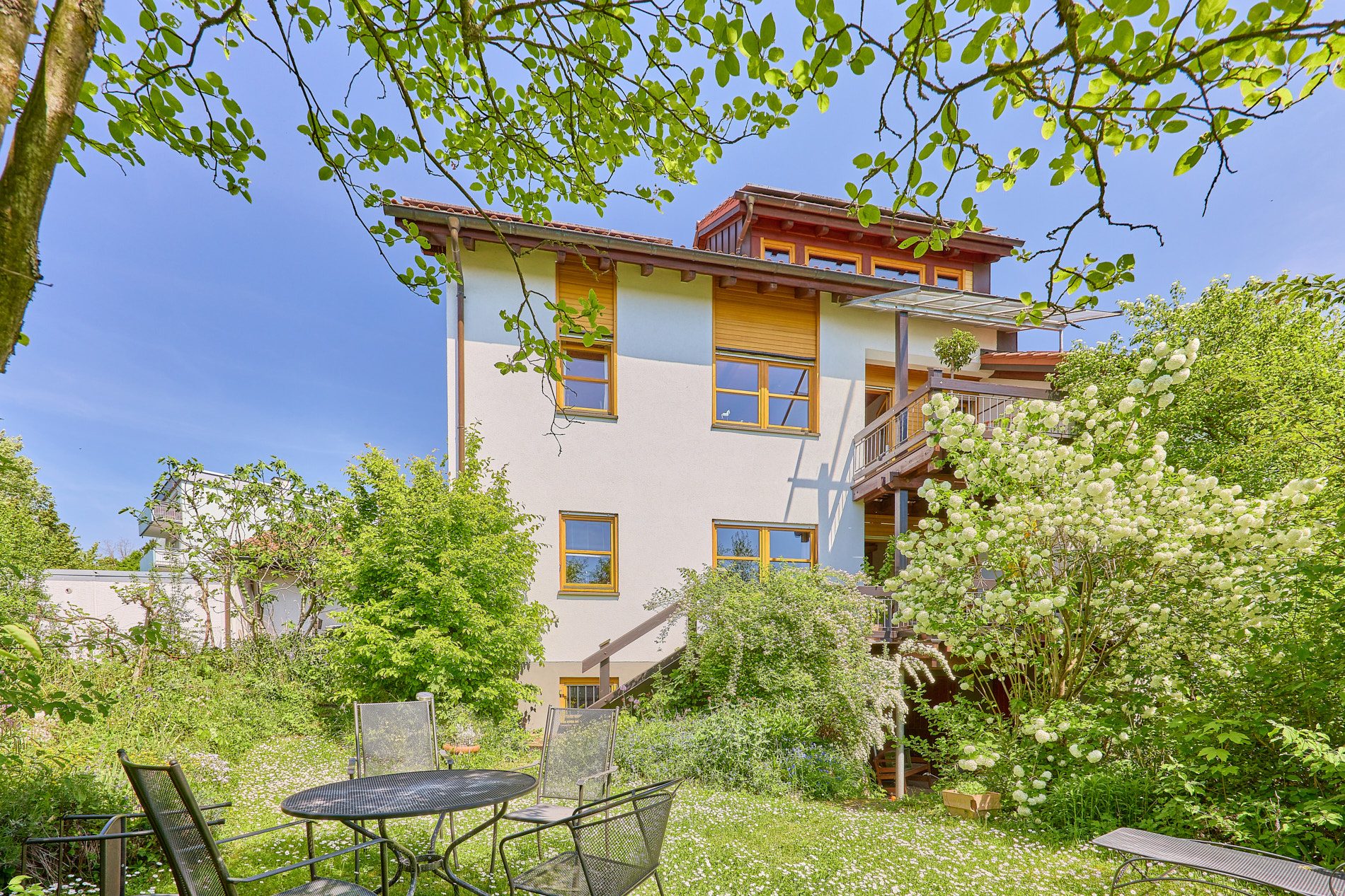 Immobilienangebot - Wiesloch - Alle - Lichtdurchflutet & viel Platz: Großzügiges Einfamilienhaus mit wunderbarem Naturgarten in Wiesloch