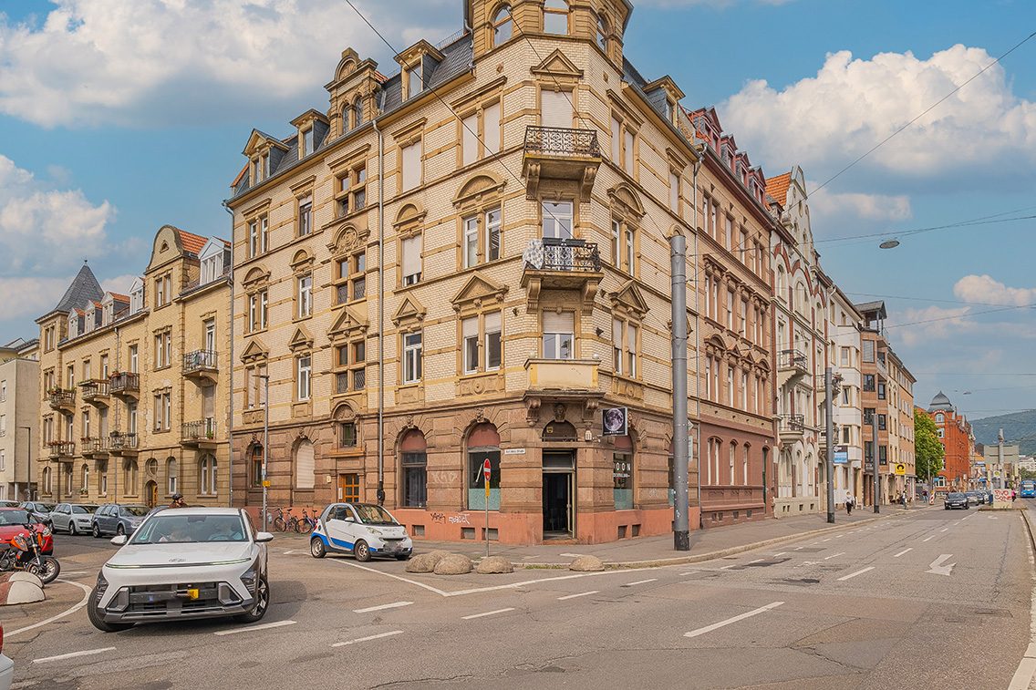 Immobilienangebot - Heidelberg - Alle - Stilvoll wohnen in einem Kulturdenkmal: 2-Zimmer-Eigentumswohnung mit Balkon in Heidelberg-Bergheim