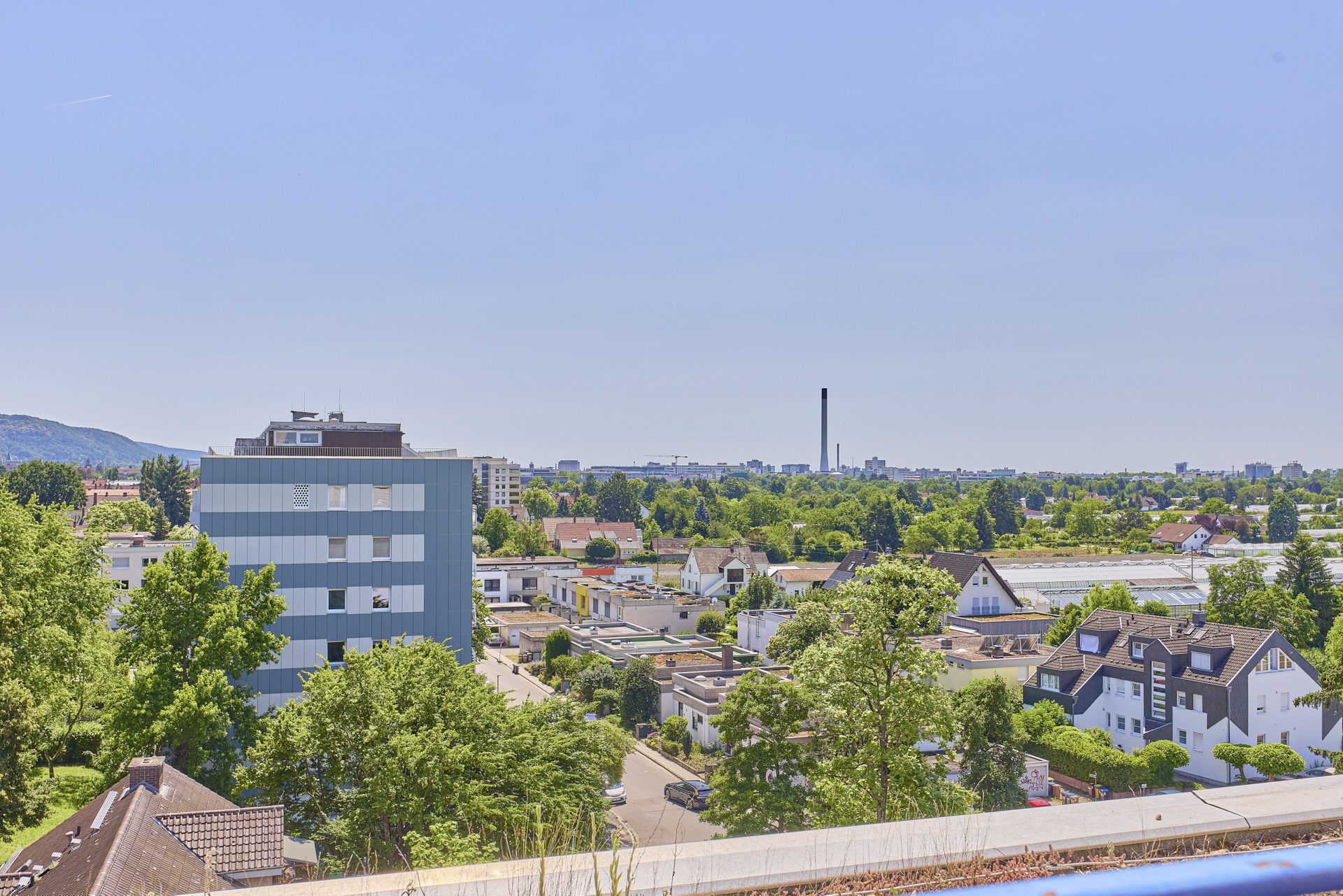 Immobilienangebot - Heidelberg / Handschuhsheim - Alle - Lichtverwöhnt & modernisiert: 4-Zimmer-Penthouse mit fantastischem Ausblick in HD-Handschuhsheim