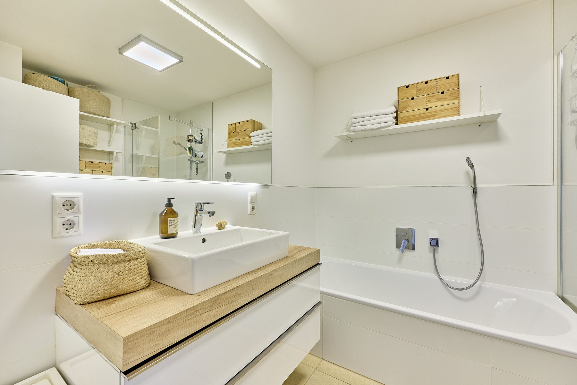 Immobilienangebot - Heidelberg / Handschuhsheim - Alle - Lichtverwöhnt & modernisiert: 4-Zimmer-Penthouse mit fantastischem Ausblick in HD-Handschuhsheim