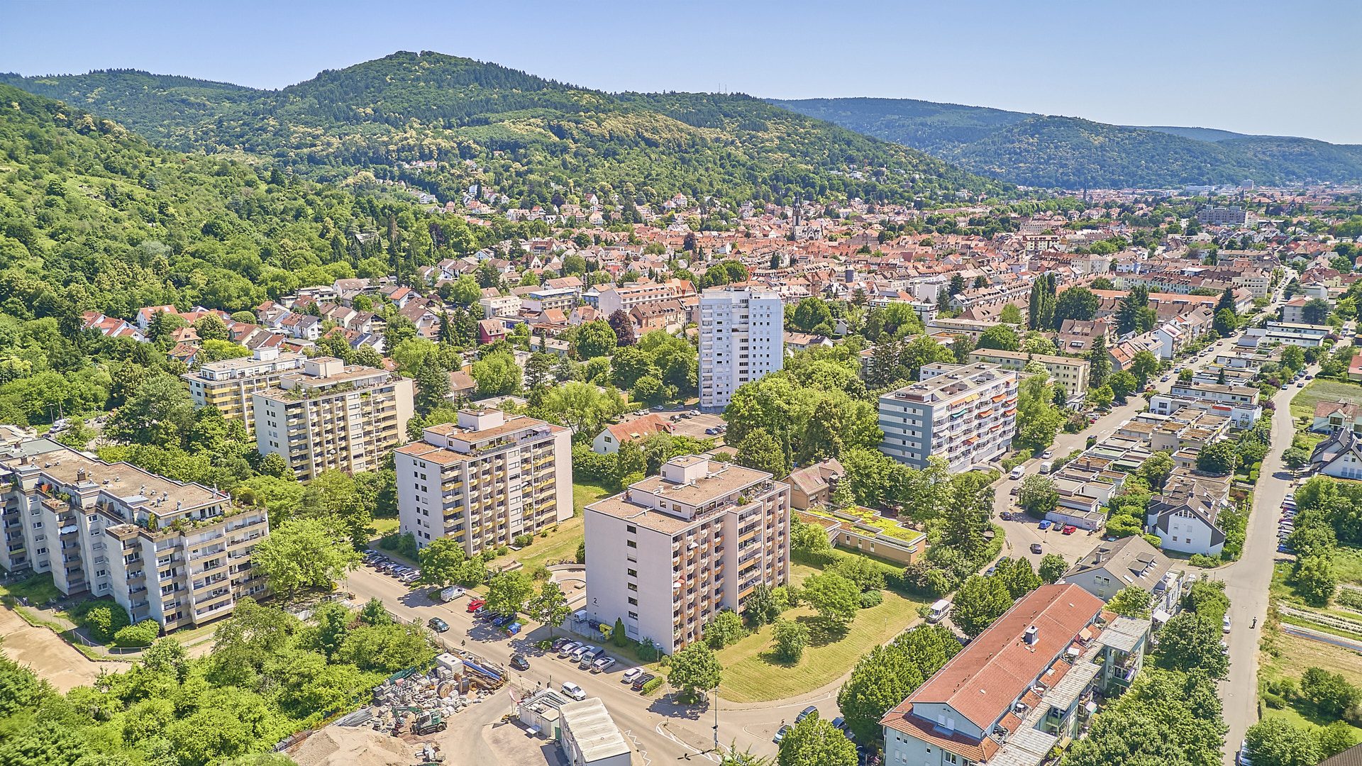 Immobilienangebot - Heidelberg / Handschuhsheim - Alle - Lichtverwöhnt & modernisiert: 4-Zimmer-Penthouse mit fantastischem Ausblick in HD-Handschuhsheim