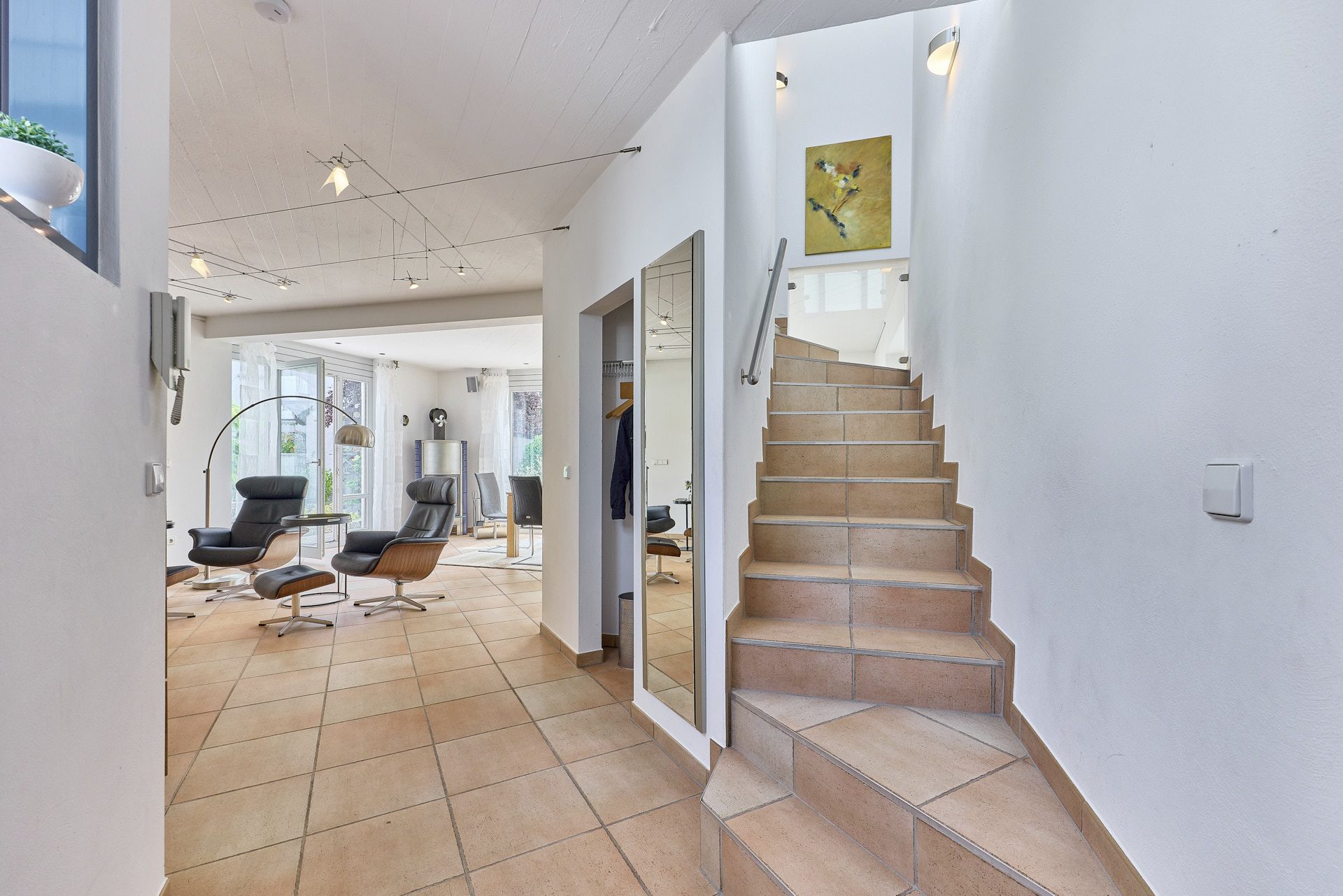 Immobilienangebot - Walldorf - Alle - Außergewöhnliches Anwesen mit Traumgarten und architektonisch ausgefallenem Anbau in Walldorf