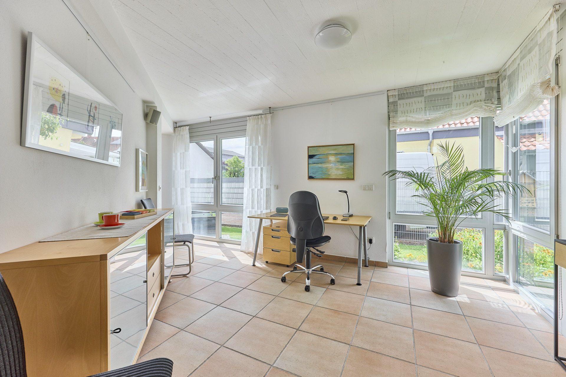 Immobilienangebot - Walldorf - Alle - Außergewöhnliches Anwesen mit Traumgarten und architektonisch ausgefallenem Anbau in Walldorf