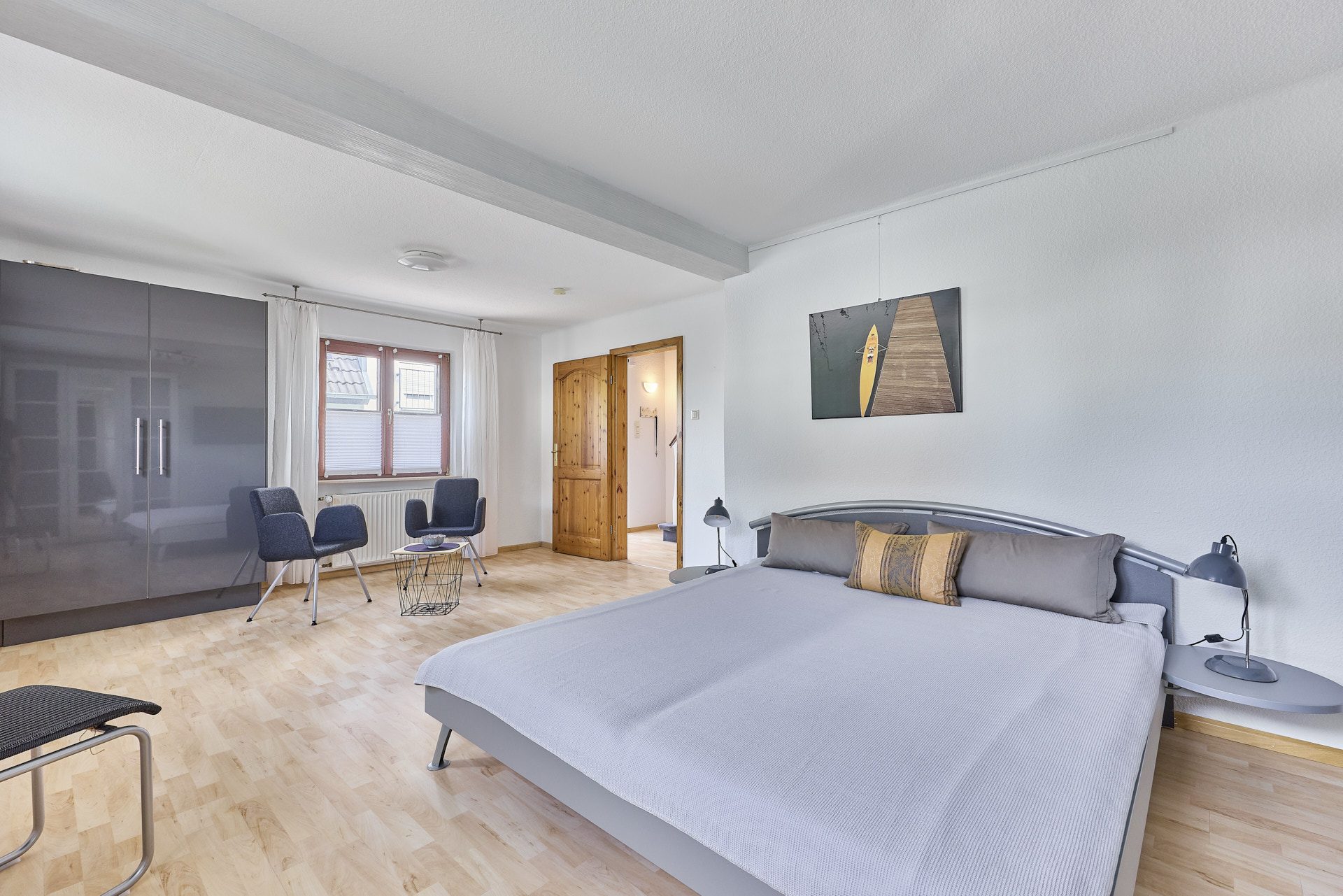 Immobilienangebot - Walldorf - Alle - Außergewöhnliches Anwesen mit Traumgarten und architektonisch ausgefallenem Anbau in Walldorf