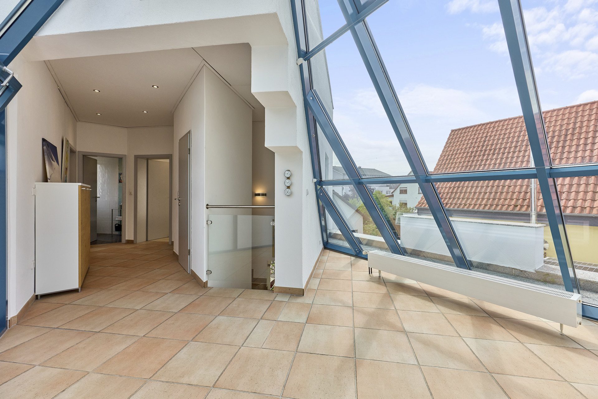Immobilienangebot - Walldorf - Alle - Außergewöhnliches Anwesen mit Traumgarten und architektonisch ausgefallenem Anbau in Walldorf