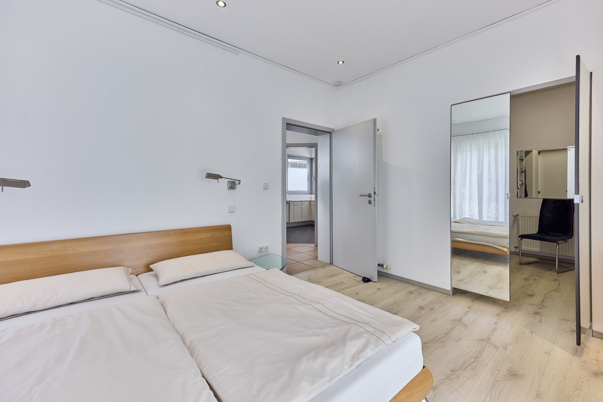 Immobilienangebot - Walldorf - Alle - Außergewöhnliches Anwesen mit Traumgarten und architektonisch ausgefallenem Anbau in Walldorf