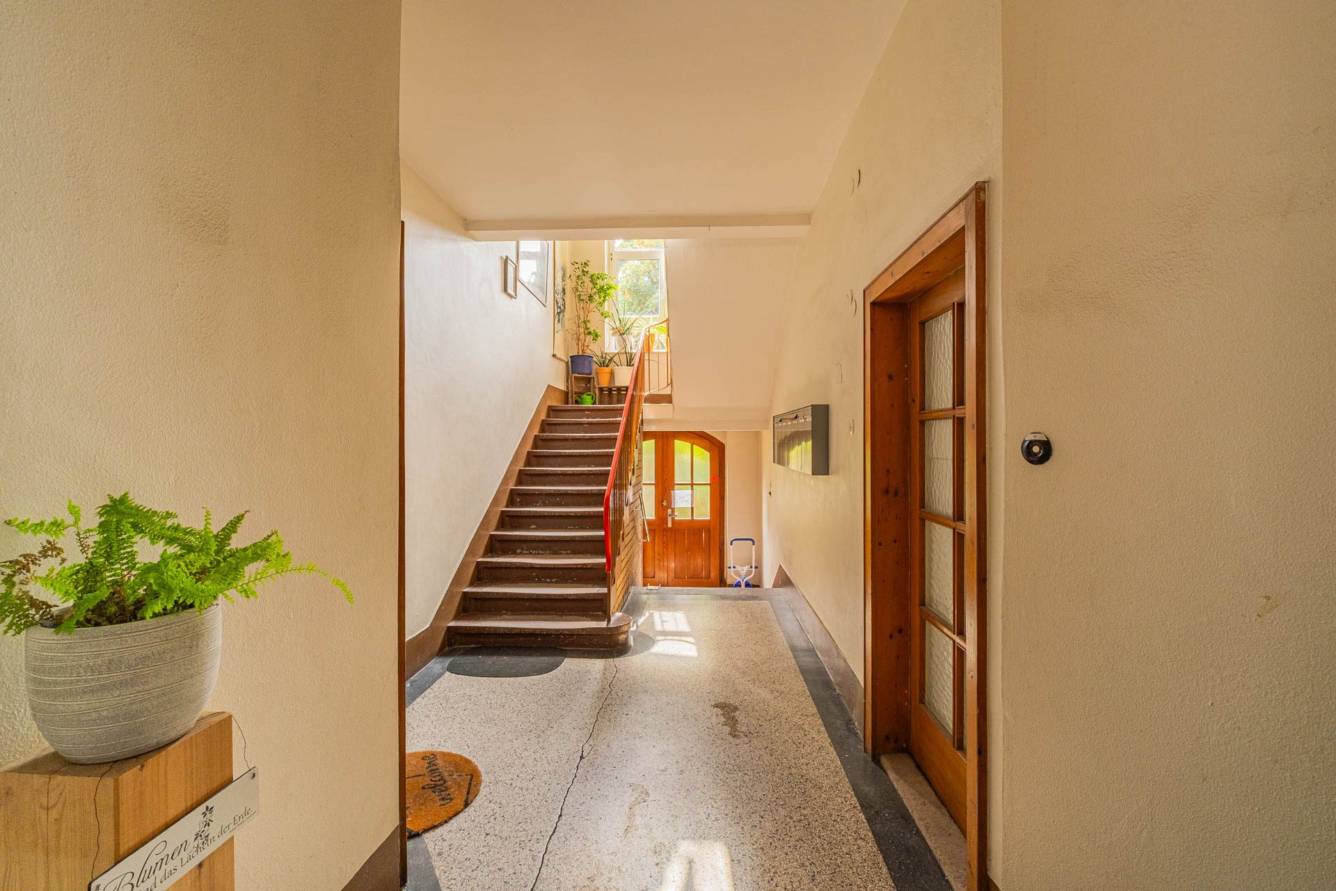 Immobilienangebot - Mannheim - Alle - Altbaucharme trifft auf Ruhe & Grün – Ihre Gelegenheit in Mannheim-Neckarau!