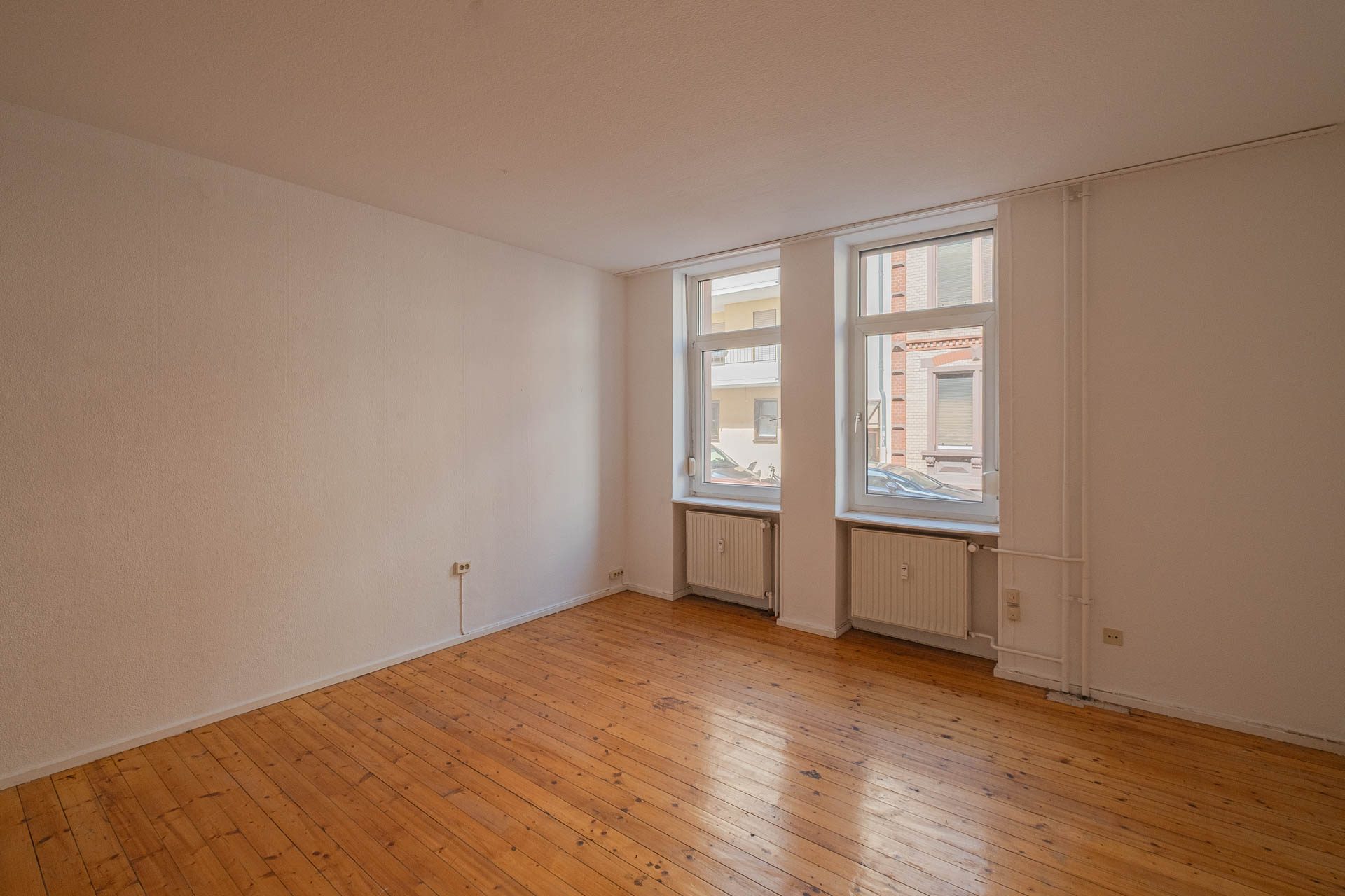 Immobilienangebot - Mannheim - Alle - Altbaucharme trifft auf Ruhe & Grün – Ihre Gelegenheit in Mannheim-Neckarau!