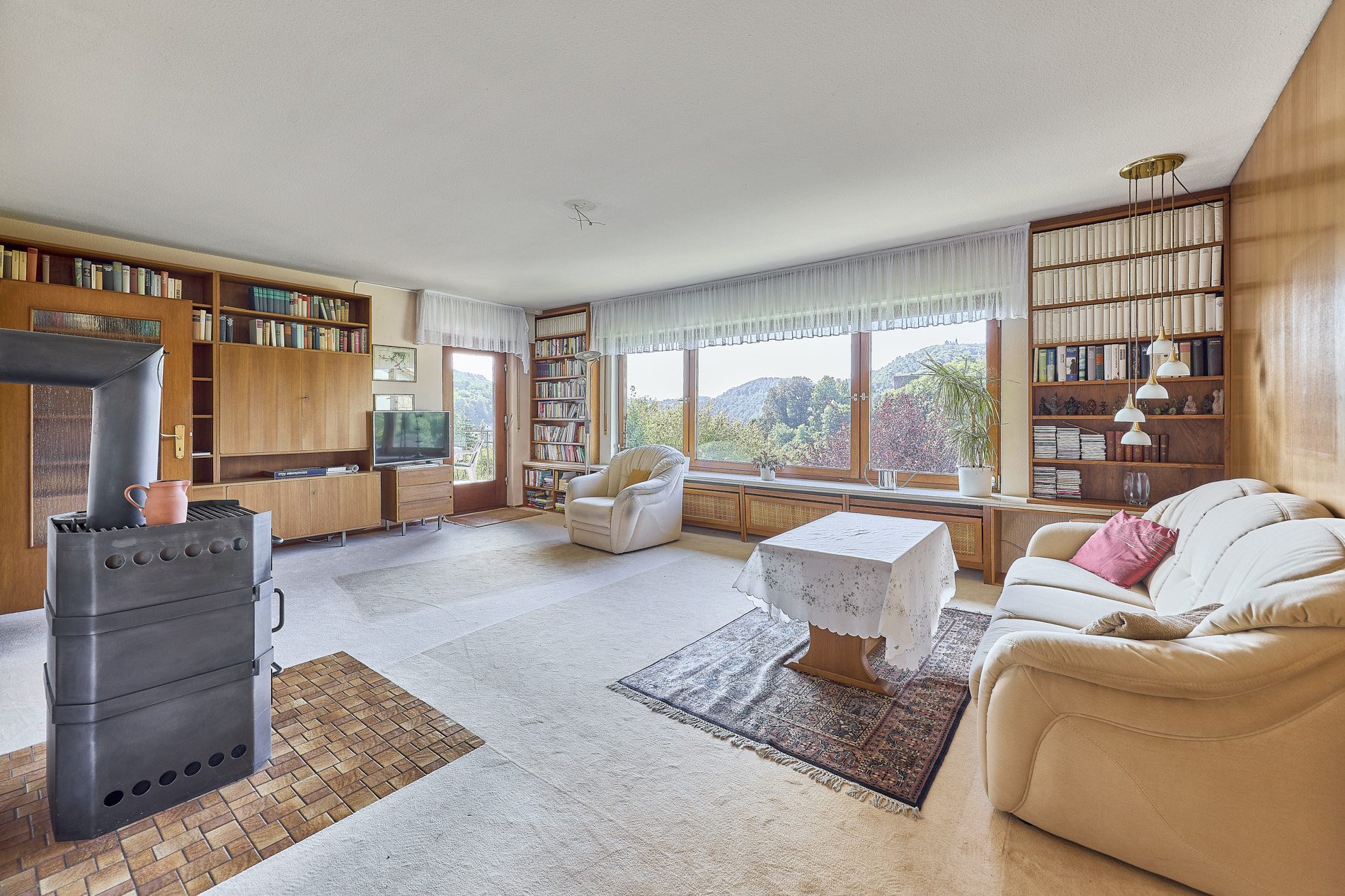 Immobilienangebot - Neckarsteinach - Alle - Burgenpanorama inklusive: sonnenverwöhntes Ein- bis Zweifamilienhaus mit prächtigem Privatgarten