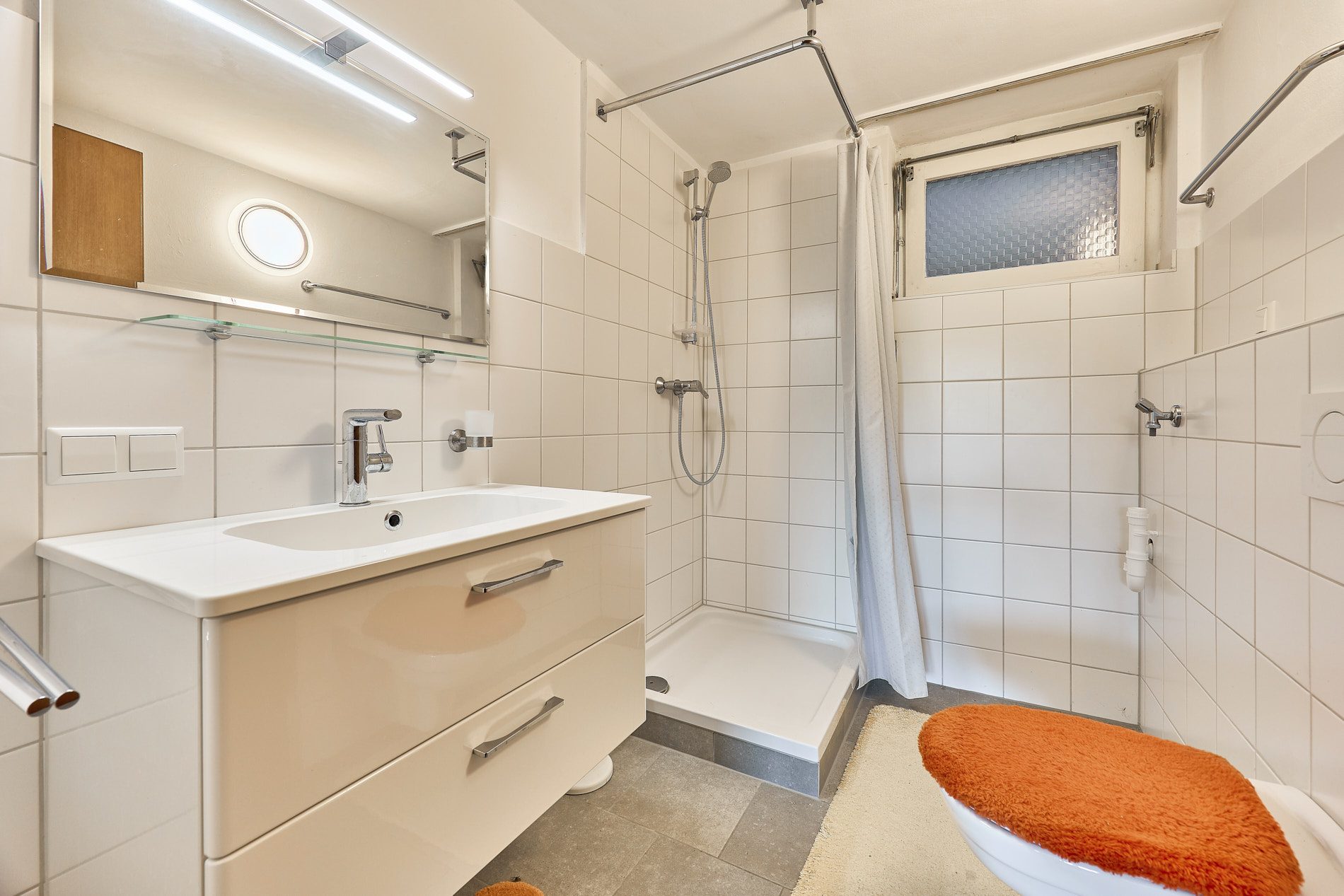 Immobilienangebot - Neckarsteinach - Alle - Burgenpanorama inklusive: sonnenverwöhntes Ein- bis Zweifamilienhaus mit prächtigem Privatgarten