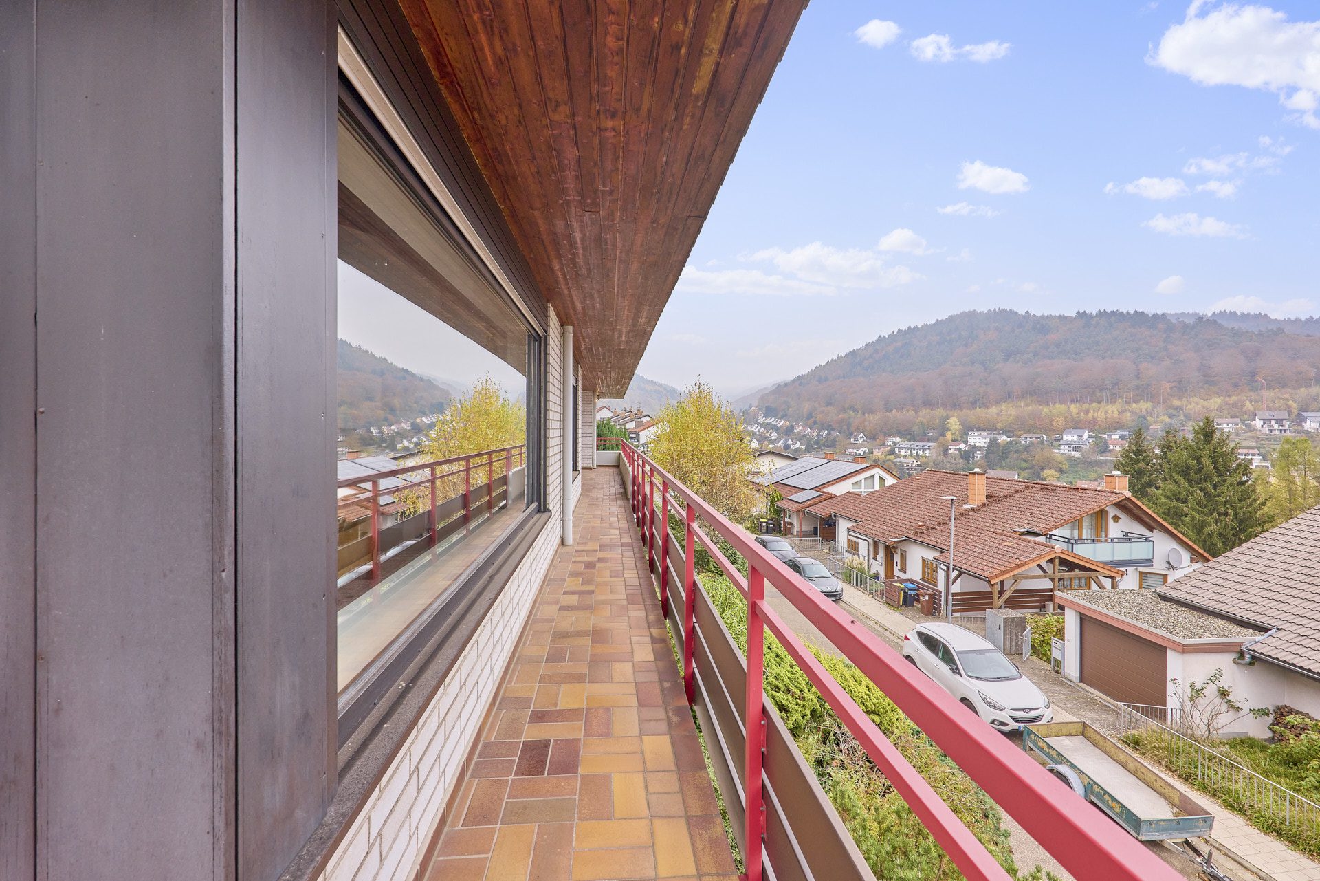 Immobilienangebot - Heidelberg / Ziegelhausen - Alle - Vielseitiges Haus mit Aussicht - ideal für Eigennutzer & Kapitalanleger (2–5 Einheiten möglich)