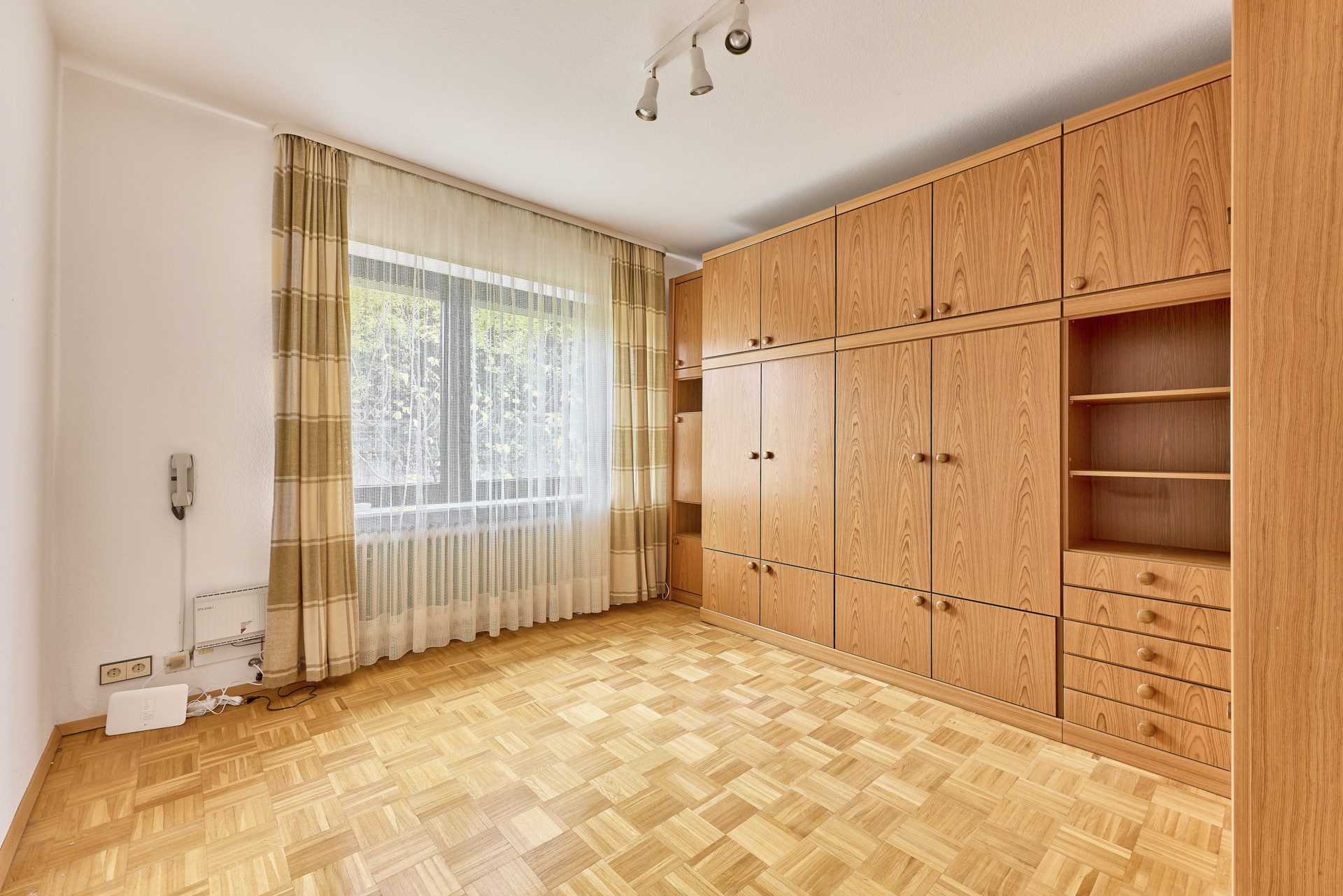 Immobilienangebot - Heidelberg / Ziegelhausen - Alle - Vielseitiges Haus mit Aussicht - ideal für Eigennutzer & Kapitalanleger (2–5 Einheiten möglich)