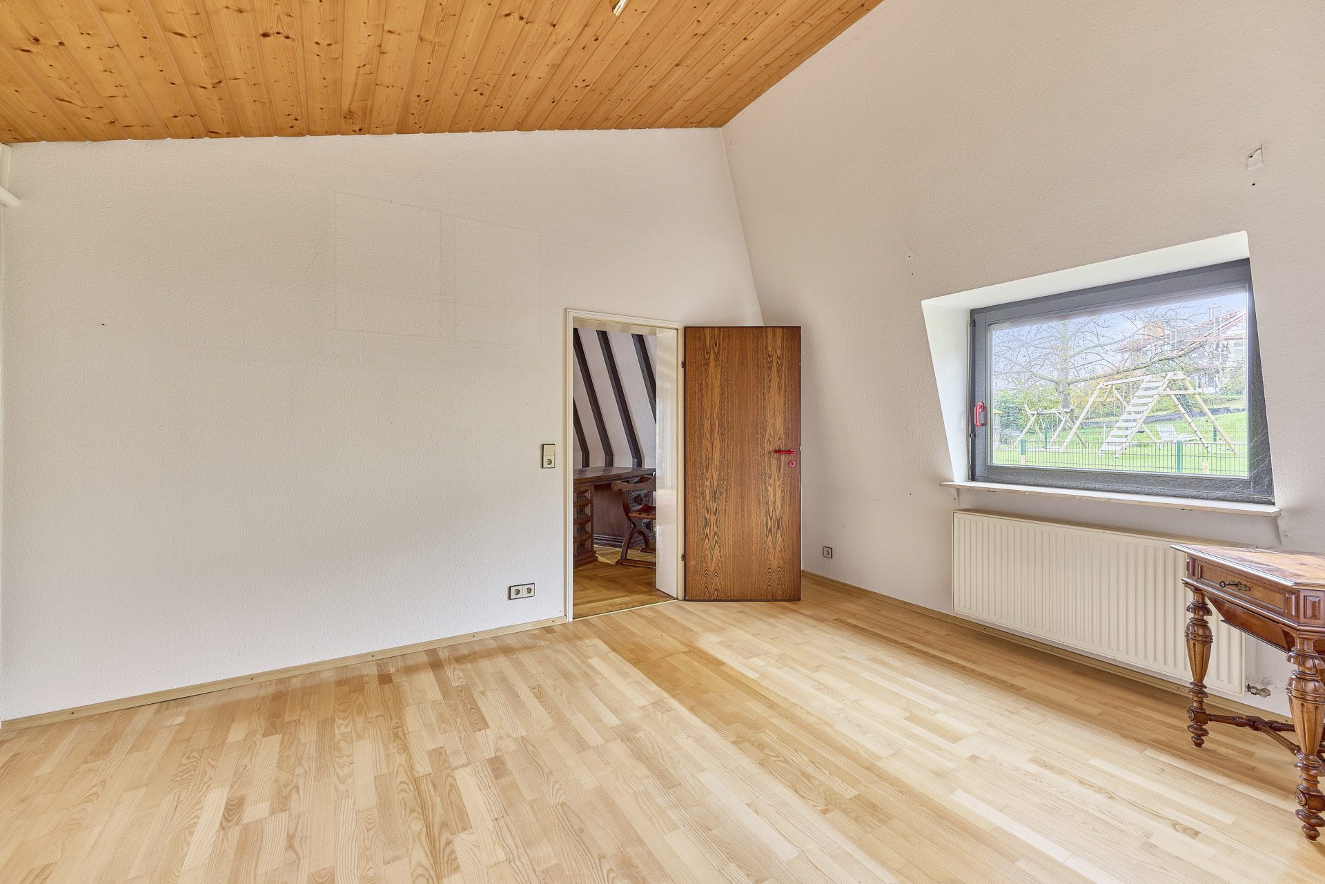 Immobilienangebot - Heidelberg / Ziegelhausen - Alle - Vielseitiges Haus mit Aussicht - ideal für Eigennutzer & Kapitalanleger (2–5 Einheiten möglich)