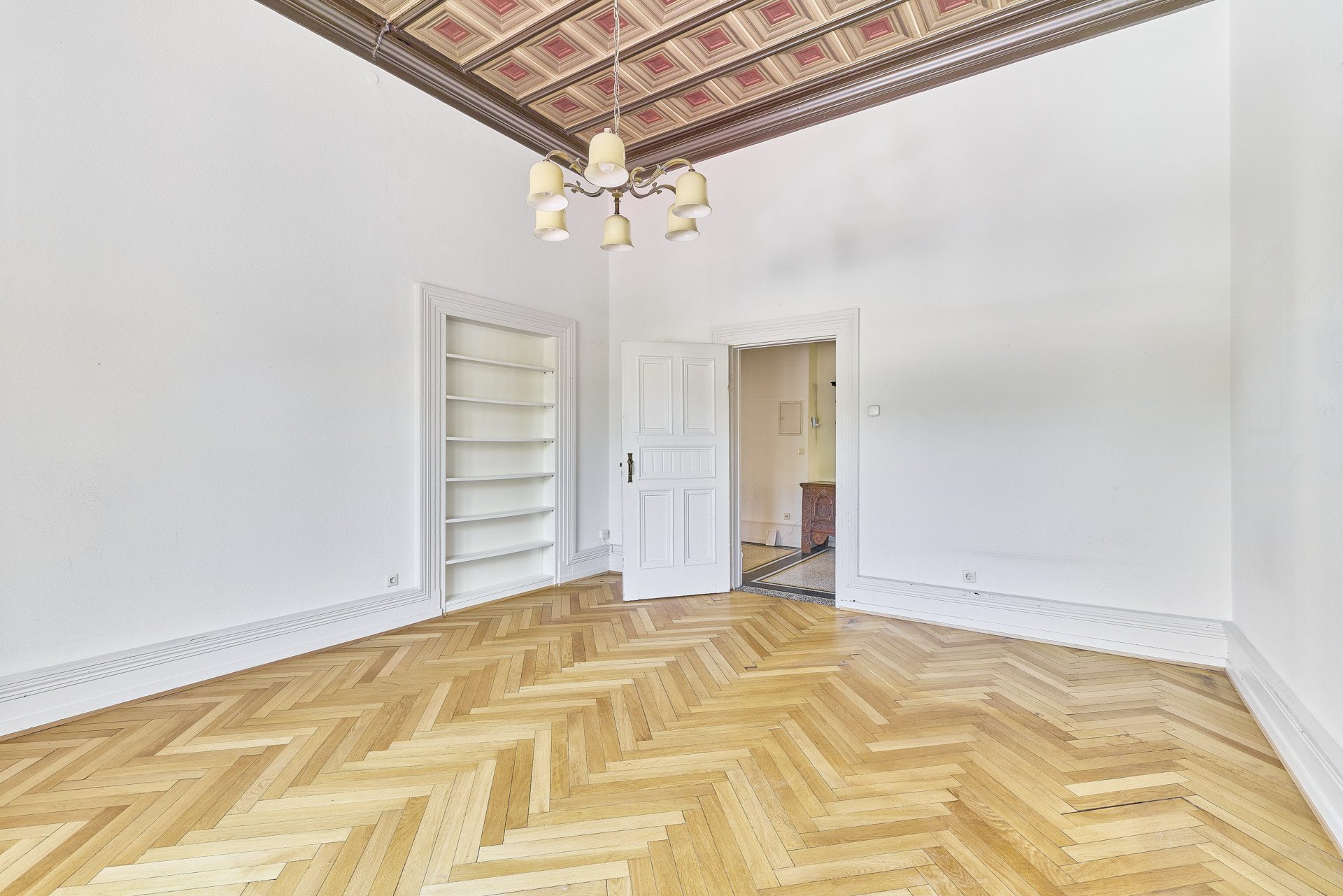 Immobilienangebot - Heidelberg - Alle - Majestätische Altbauvilla mit Garten und voller Charme im Herzen der Heidelberger Weststadt