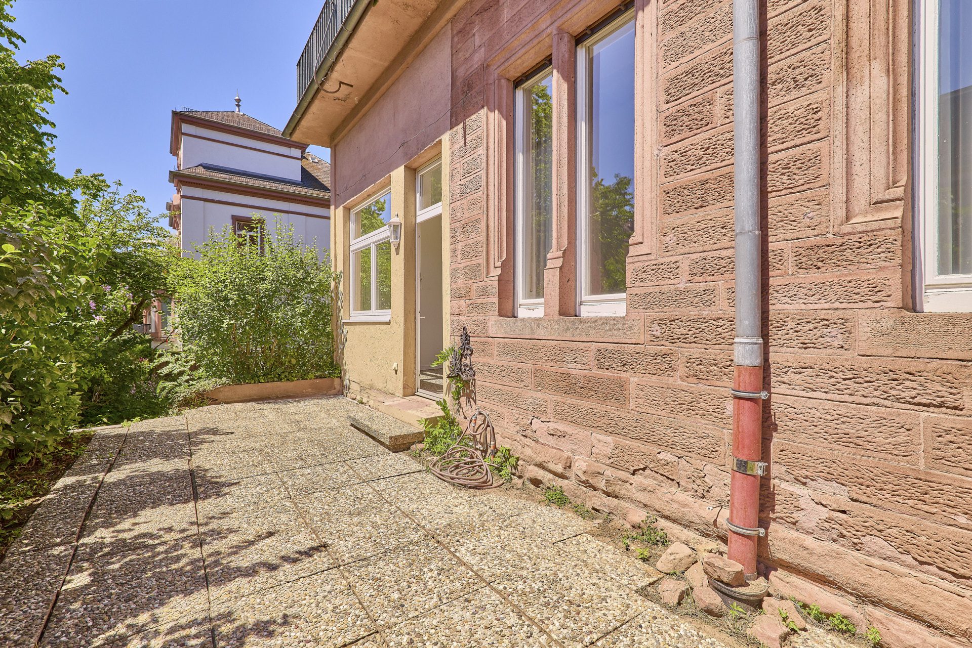 Immobilienangebot - Heidelberg - Alle - Majestätische Altbauvilla mit Garten und voller Charme im Herzen der Heidelberger Weststadt