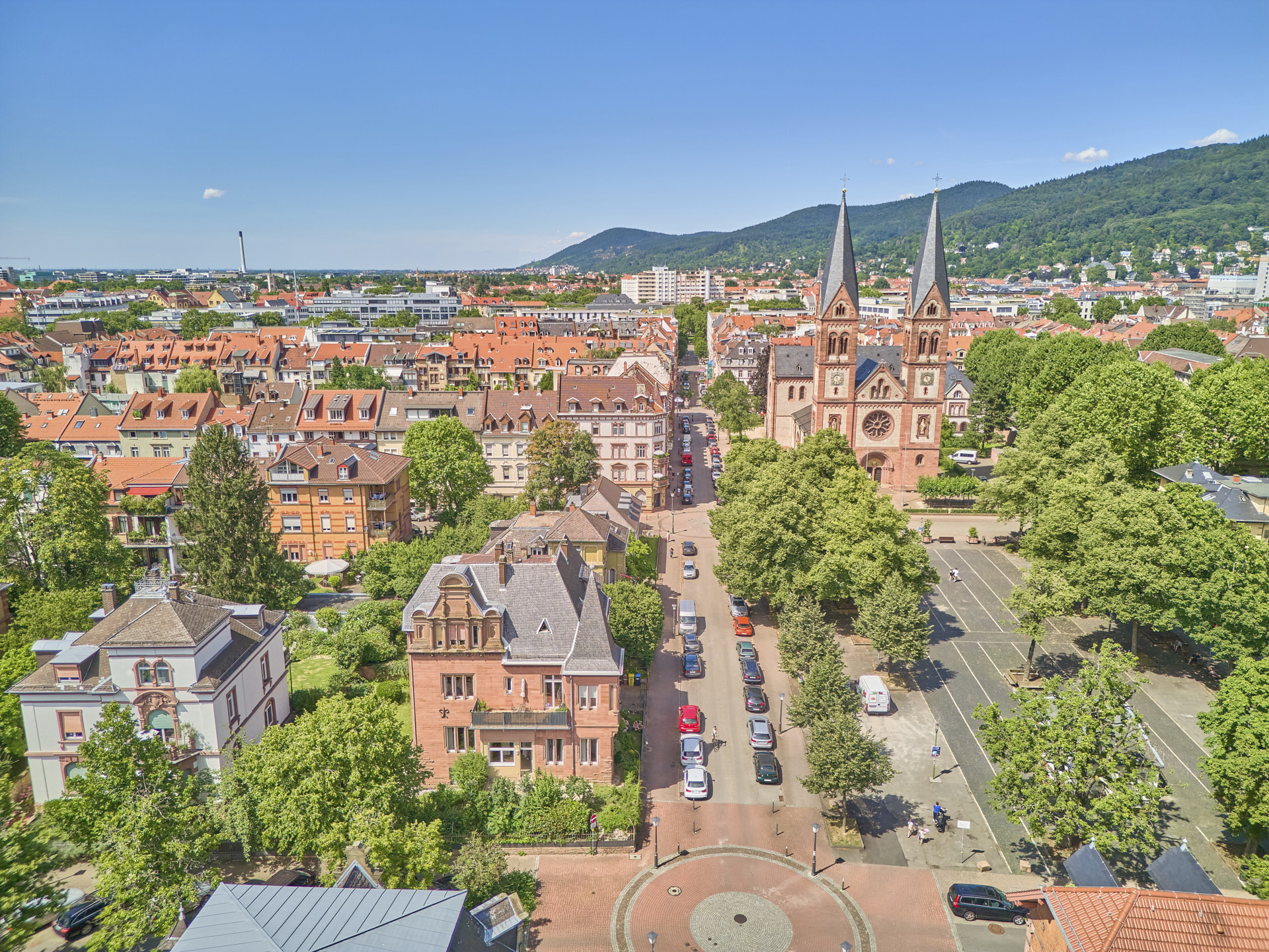 Immobilienangebot - Heidelberg - Alle - Majestätische Altbauvilla mit Garten und voller Charme im Herzen der Heidelberger Weststadt