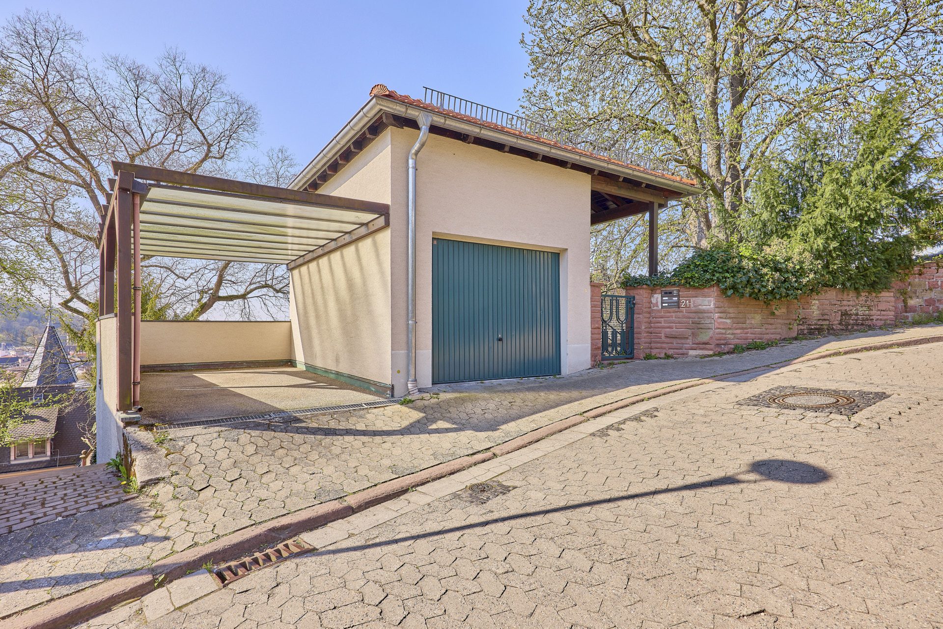 Immobilienangebot - Heidelberg - Alle - HD-Neuenheim: Ehrwürdiges Anwesen mit repräsentativer Wohnfläche in prominenter Hanglage