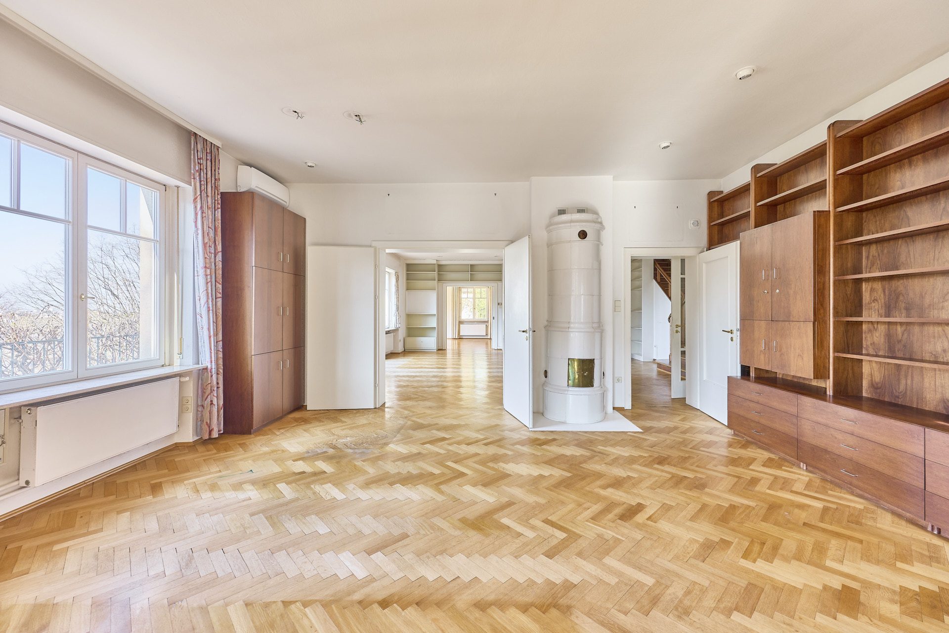 Immobilienangebot - Heidelberg - Alle - HD-Neuenheim: Ehrwürdiges Anwesen mit repräsentativer Wohnfläche in prominenter Hanglage