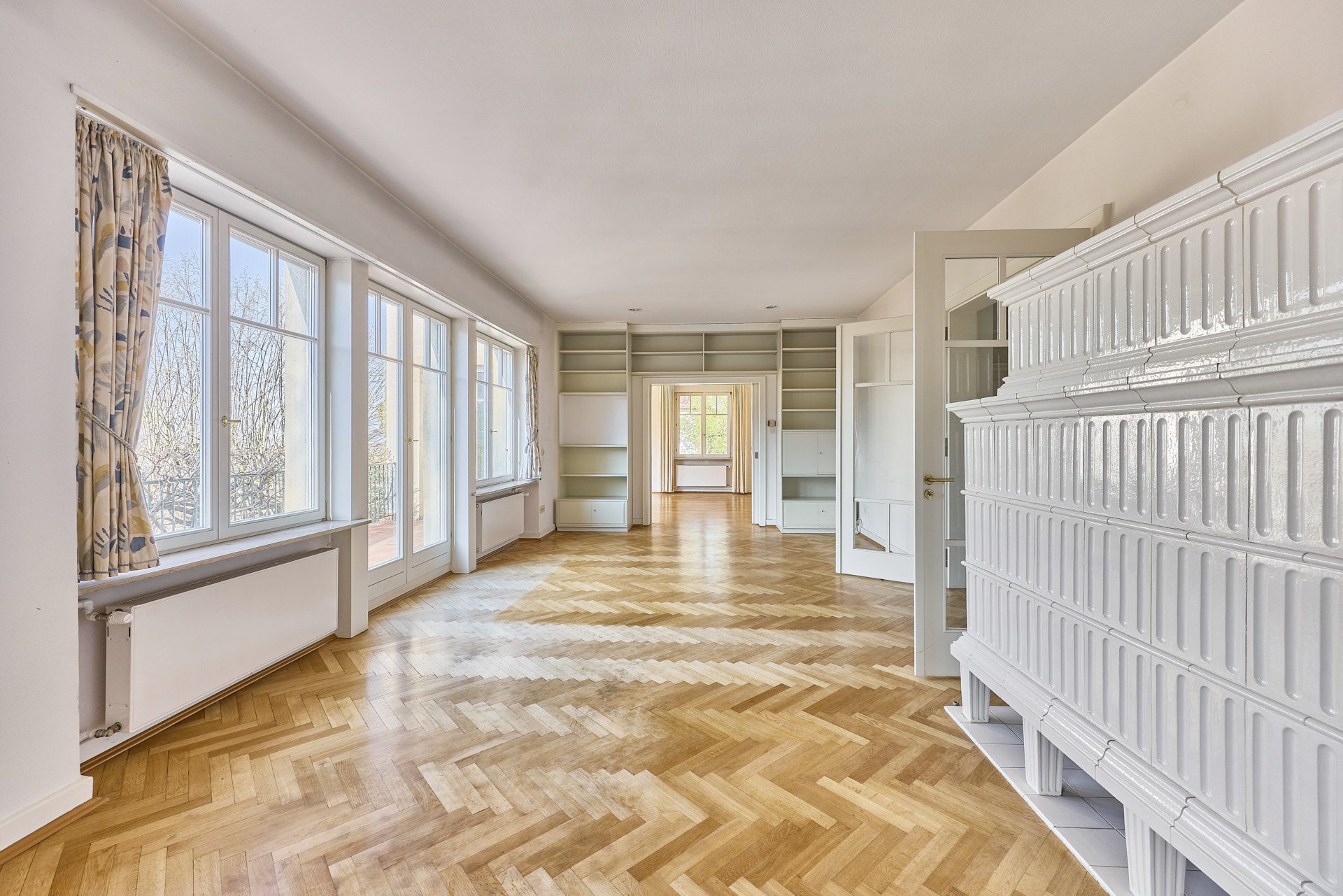 Immobilienangebot - Heidelberg - Alle - HD-Neuenheim: Ehrwürdiges Anwesen mit repräsentativer Wohnfläche in prominenter Hanglage
