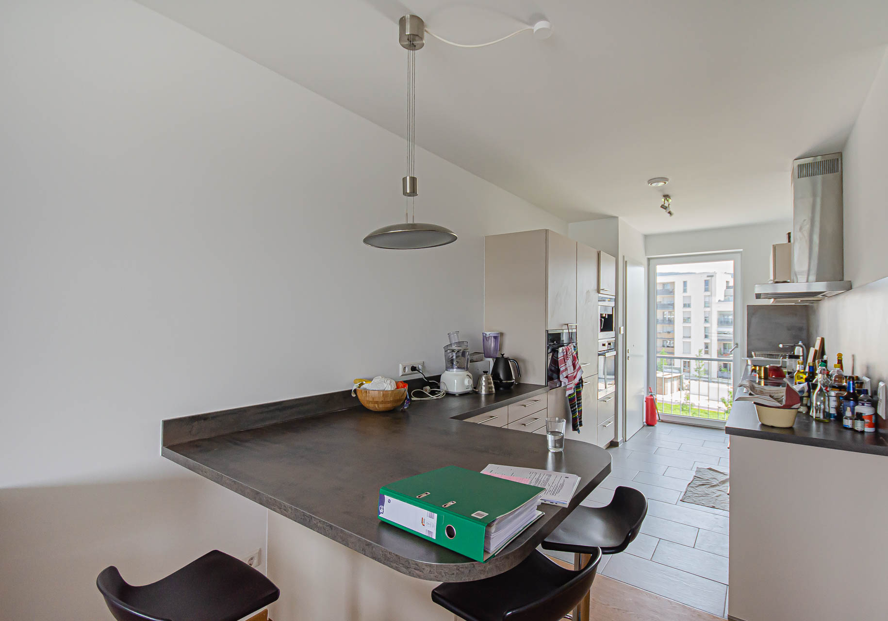 Immobilienangebot - Heidelberg - Alle - Fantastische teil-möblierte Dreizimmerwohnung mit großem Balkon