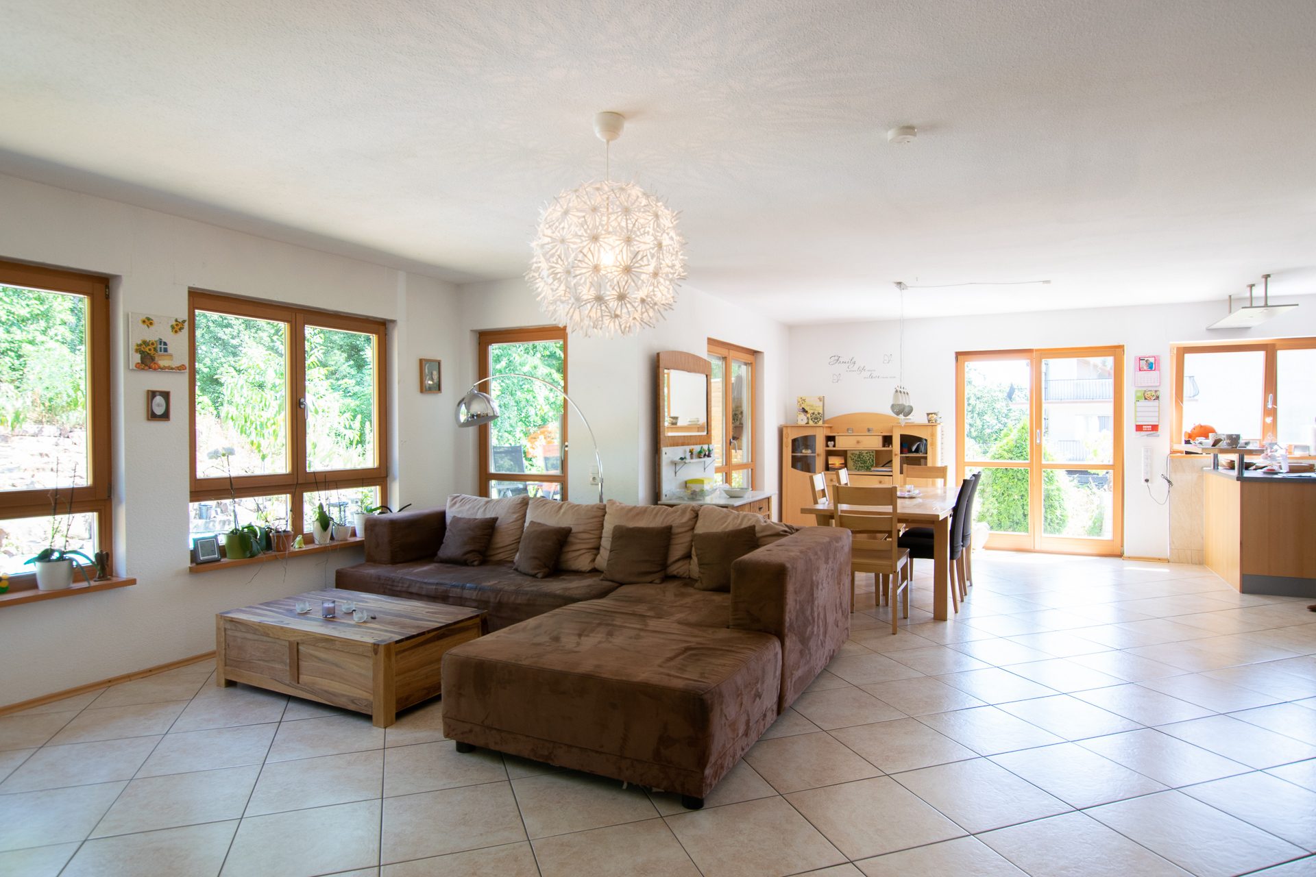 Immobilienangebot - Schwetzingen - Alle - Schwetzingen-Hirschacker: Tolles Haus mit tollen Mietern sucht tollen Kapitalanleger