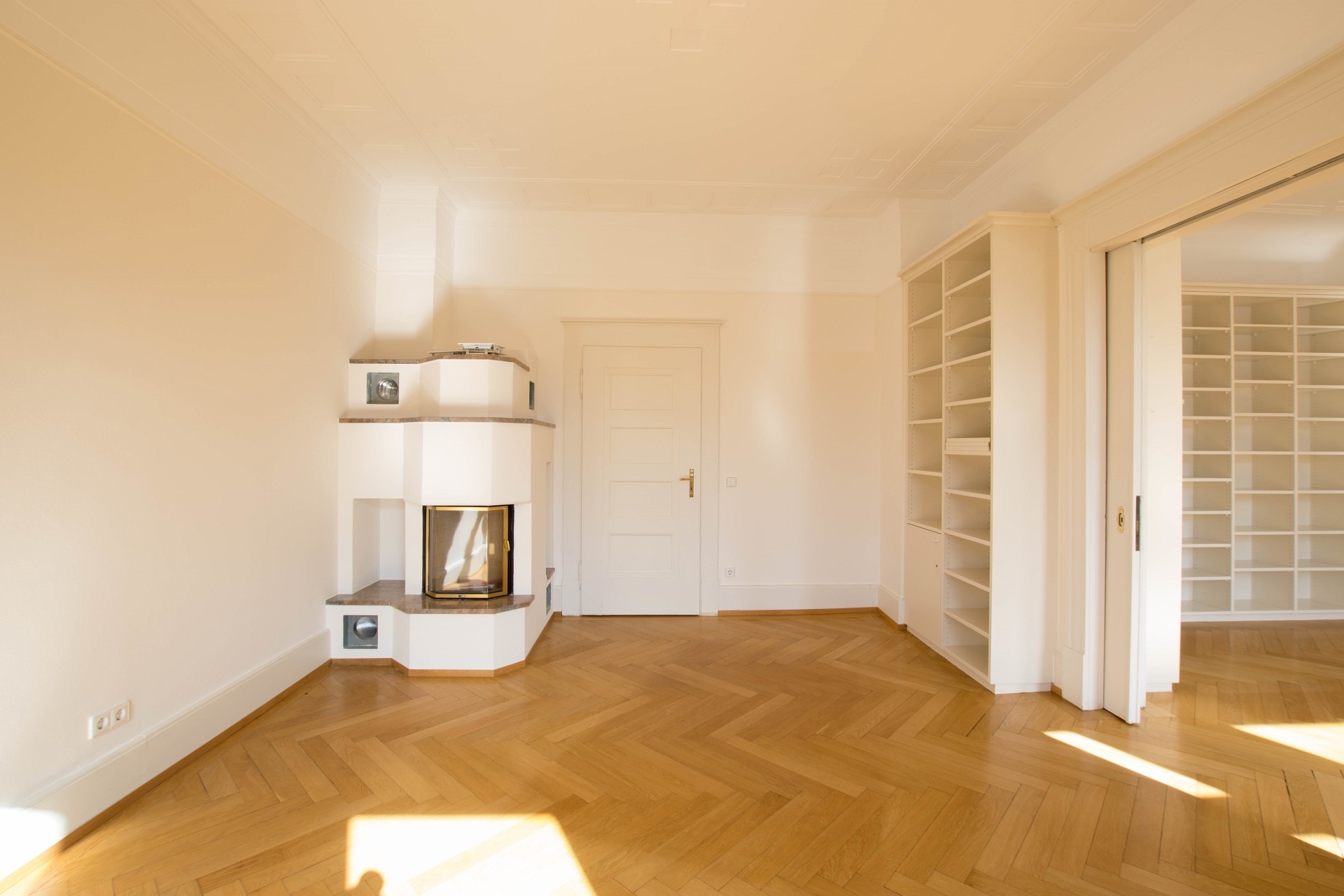 Immobilienangebot - Heidelberg - Alle - Heidelberg-Weststadt: 6-Zimmer-Altbauwohnung in denkmalgeschütztem Anwesen