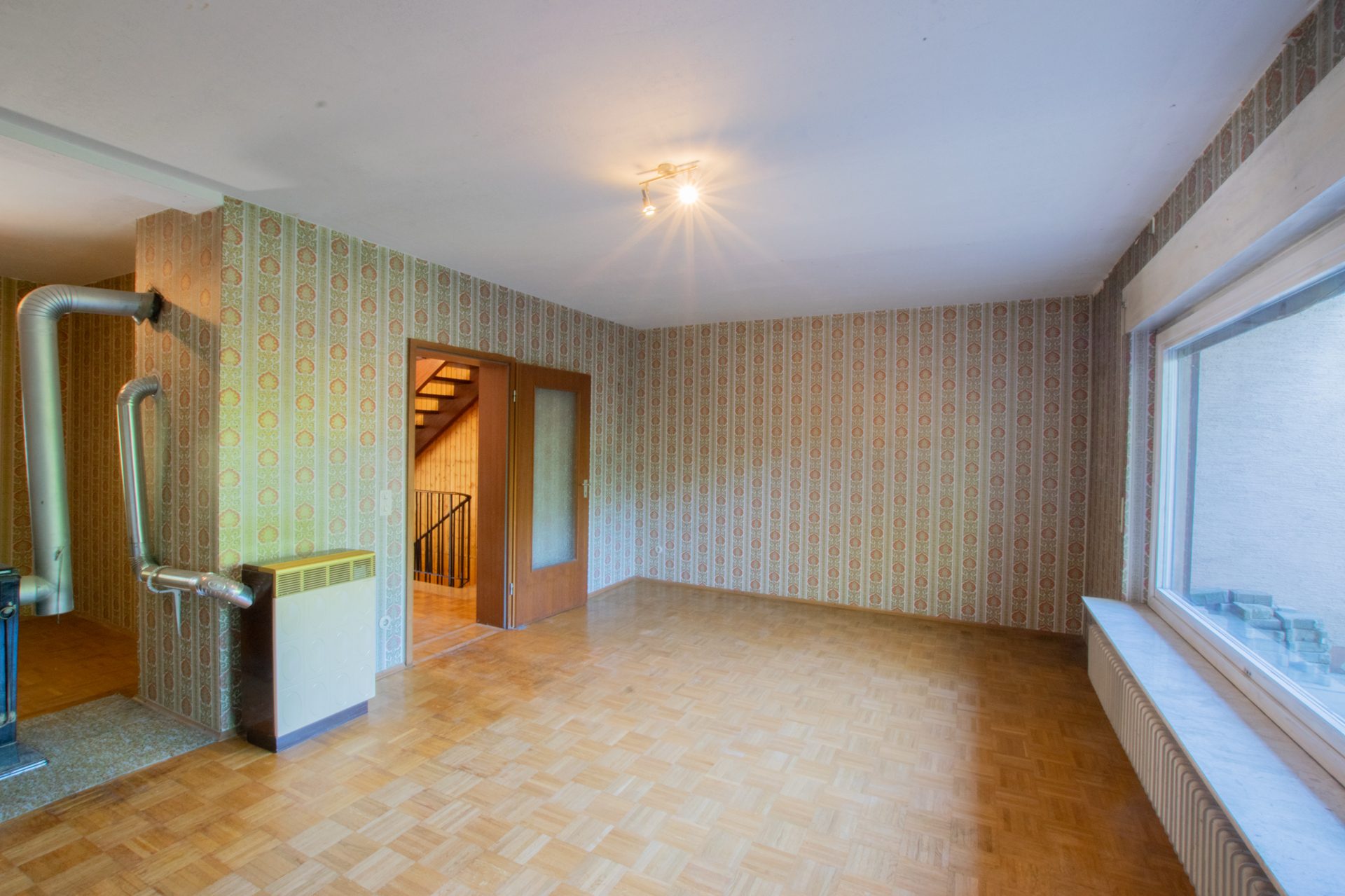 Immobilienangebot - Walldorf - Alle - Sanierungsbedürftiges Reihenmittelhaus zur Realisierung Ihrer Wohnwünsche inklusive Ausbaupotenzial