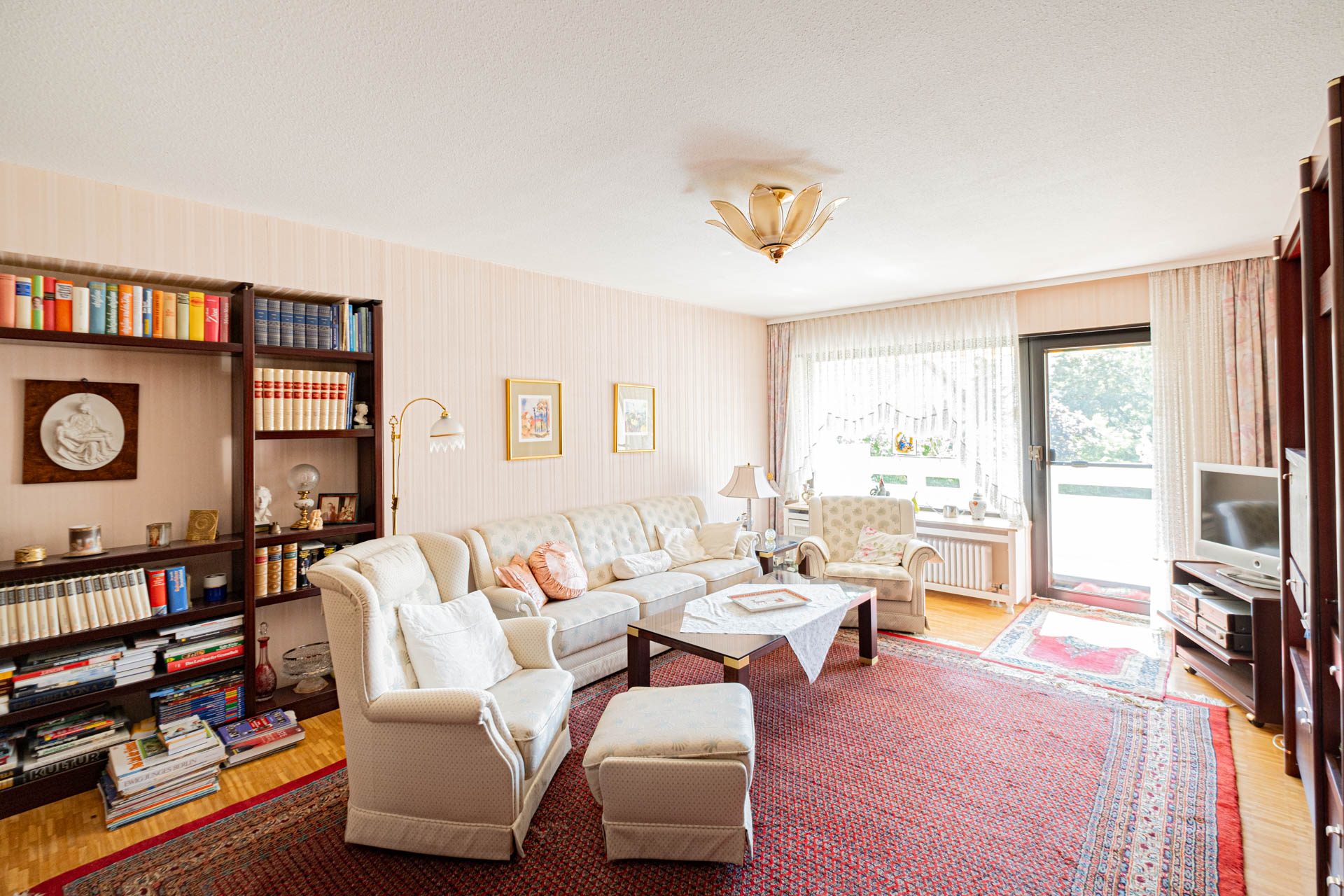 Immobilienangebot - Mannheim / Feudenheim - Alle - Mannheim-Feudenheim: bezugsfreie 3-Zimmer-Wohnung mit Loggia, Hobbyraum und Tiefgaragenstellplatz