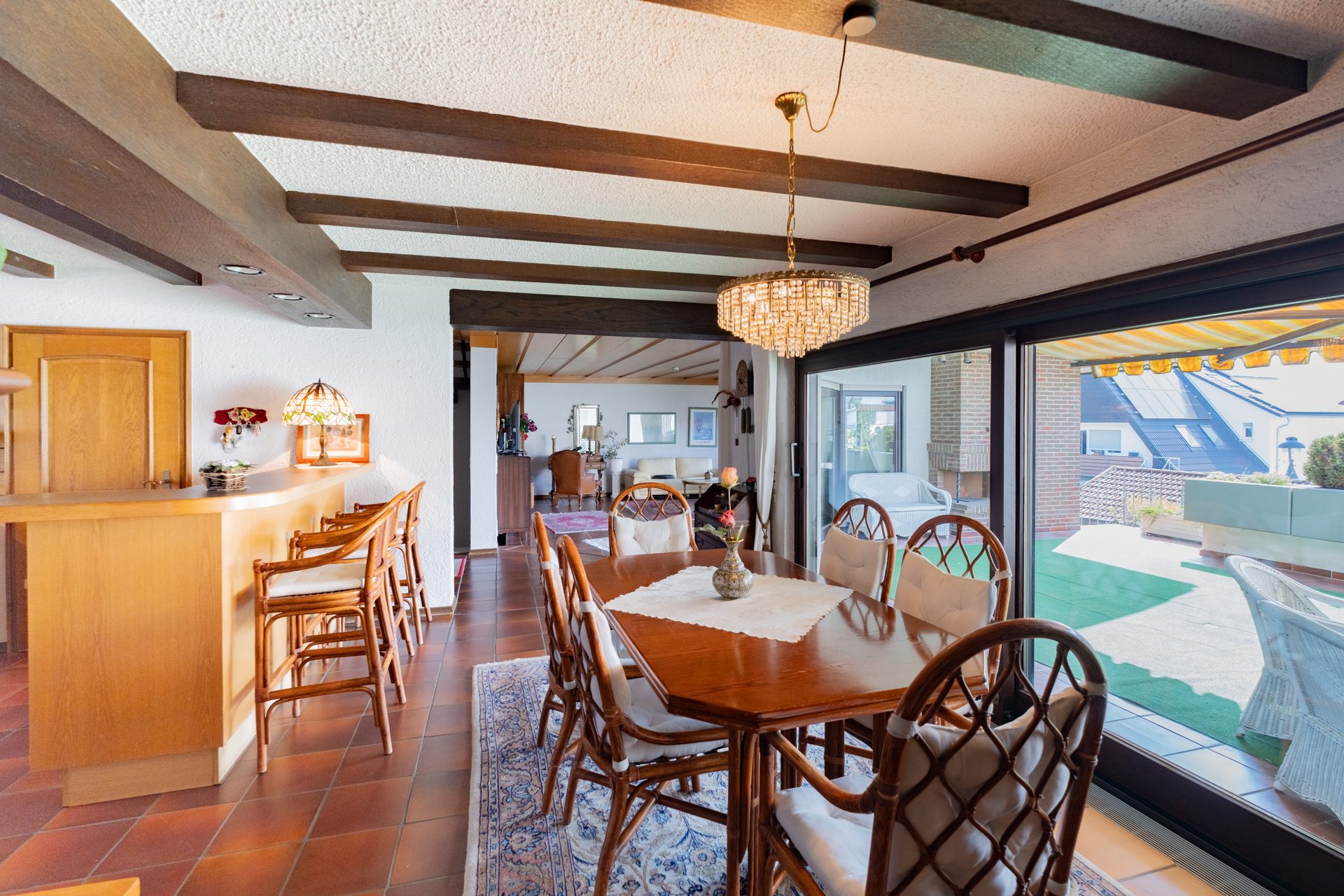 Immobilienangebot - Sandhausen - Alle - Großzügiges Einfamilienhaus mit Garten, vermieteter Einliegerwohnung und spannenden Extras