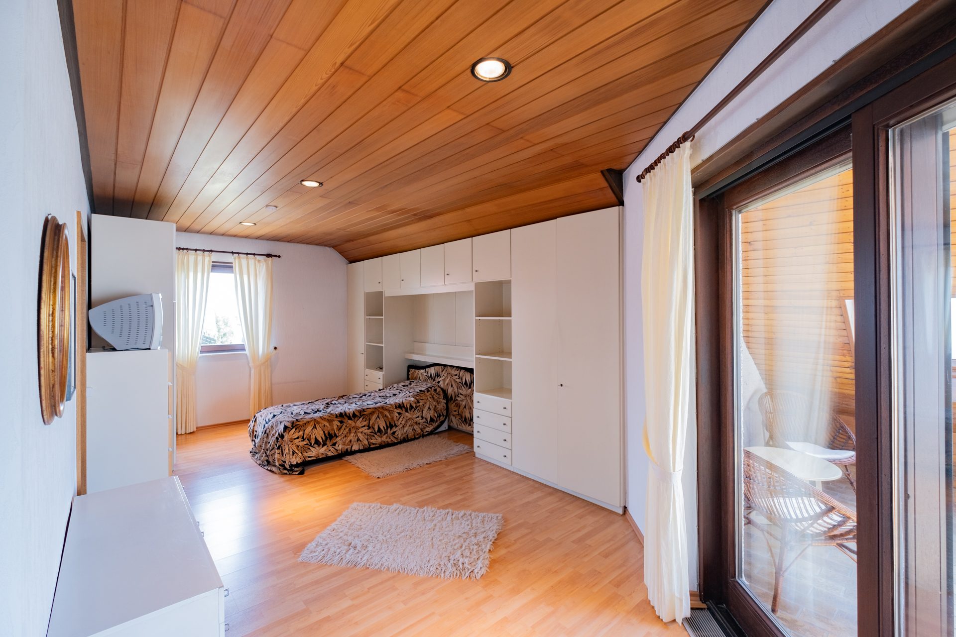 Immobilienangebot - Sandhausen - Alle - Großzügiges Einfamilienhaus mit Garten, vermieteter Einliegerwohnung und spannenden Extras