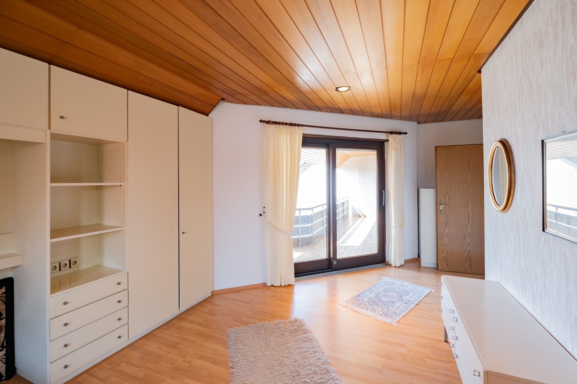 Immobilienangebot - Sandhausen - Alle - Großzügiges Einfamilienhaus mit Garten, vermieteter Einliegerwohnung und spannenden Extras