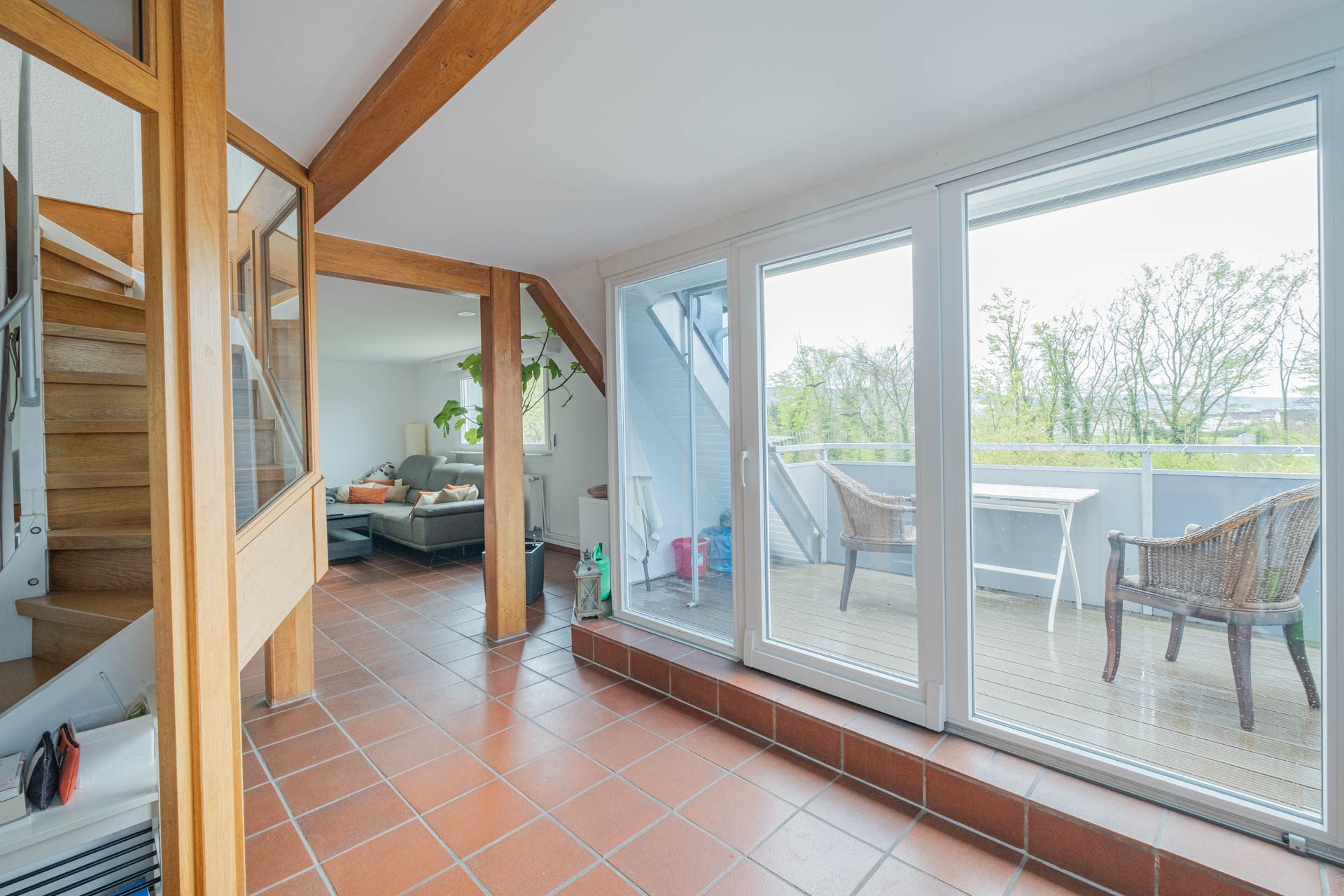 Immobilienangebot - Heidelberg - Alle - Auf Erbpachtgrundstück: 3-Parteienhaus mit Garten, Garagen und vielfältigen Nutzungsmöglichkeiten
